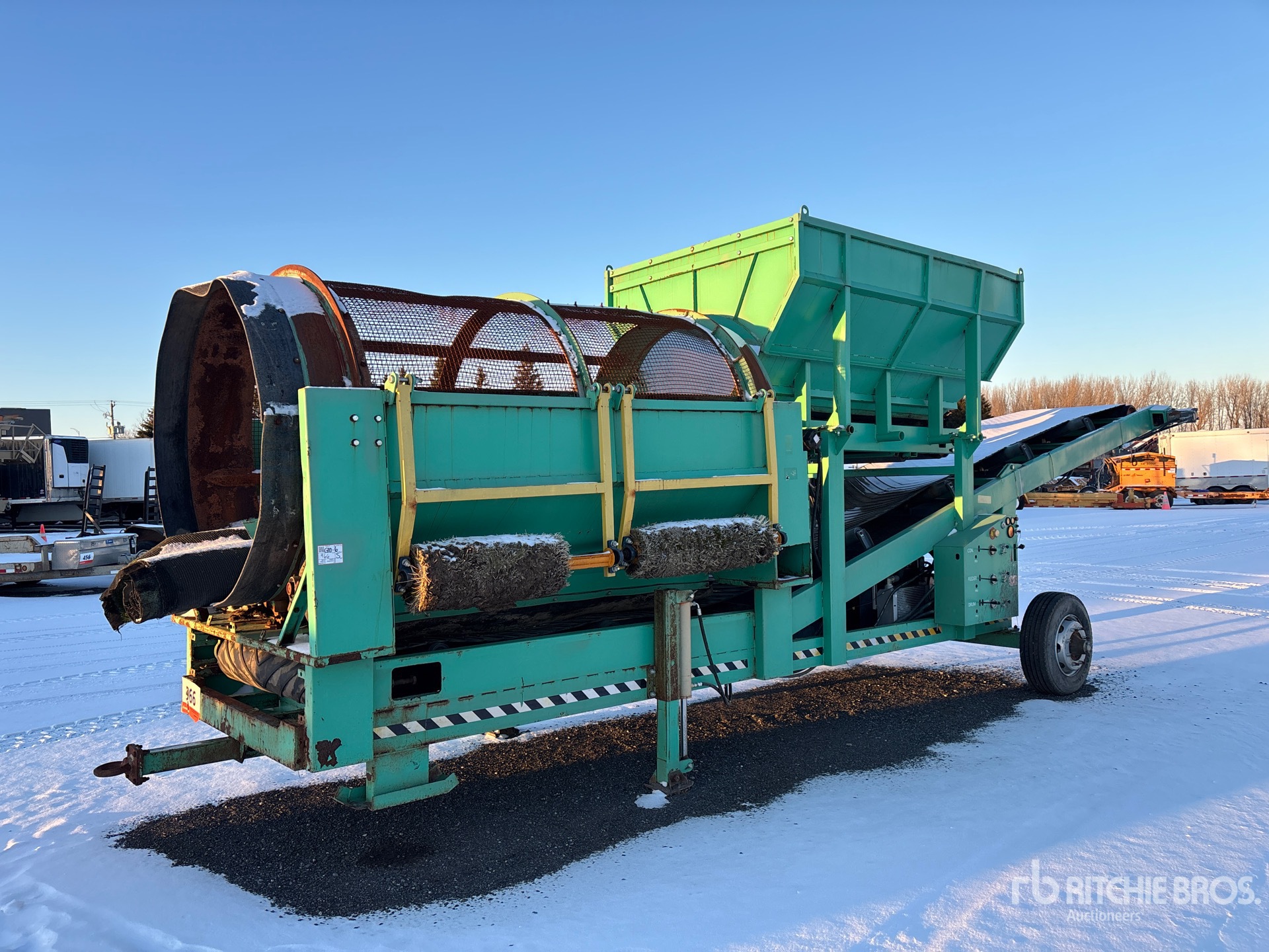 General Appearance with Featured Photo