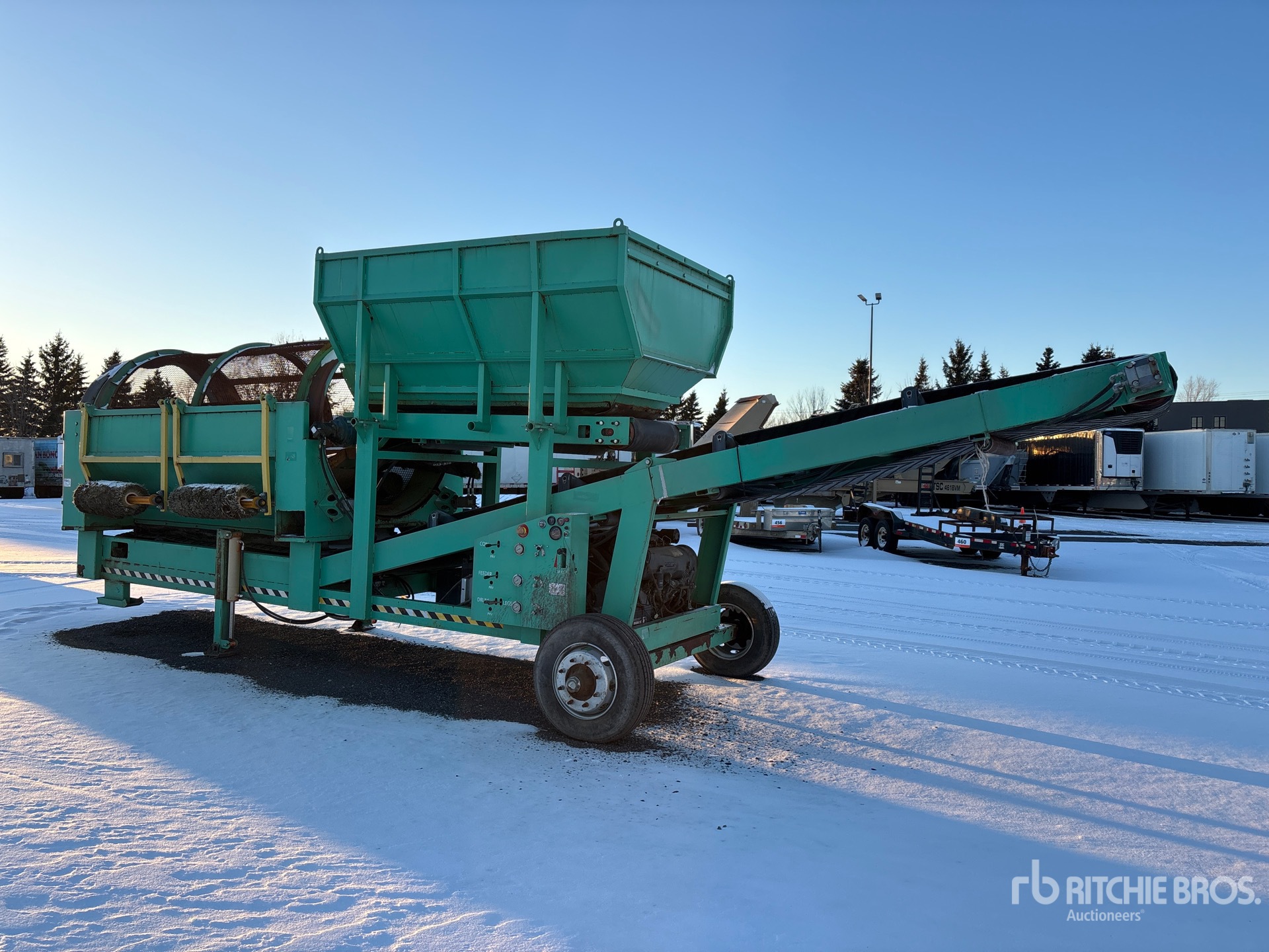 General Appearance with Bild, Ecke hinten links