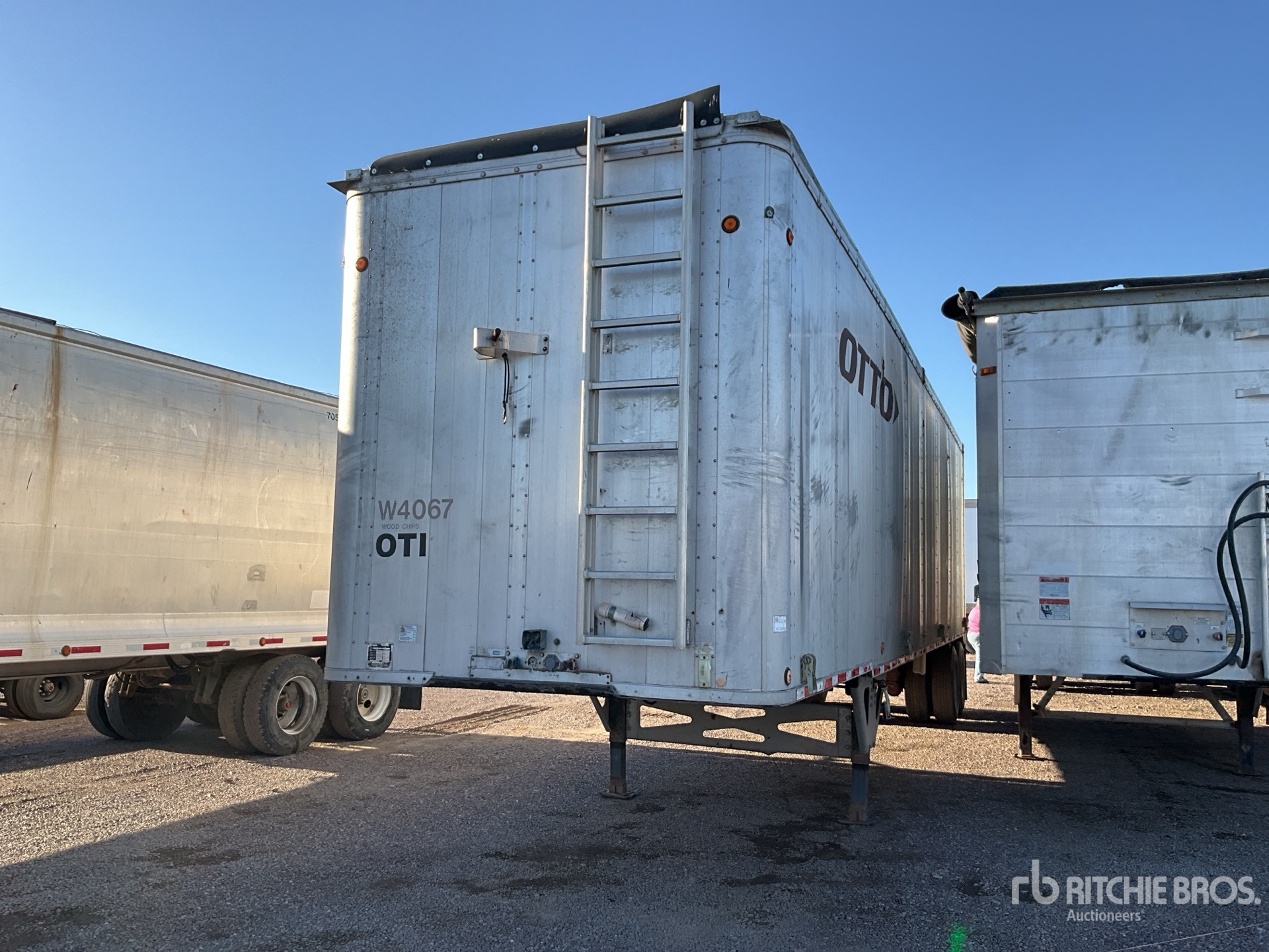 General Appearance with Featured Photo