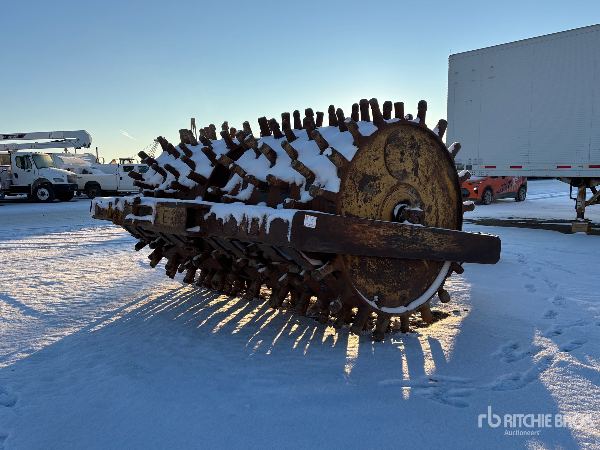 Aspect général with Image, coin arrière droit