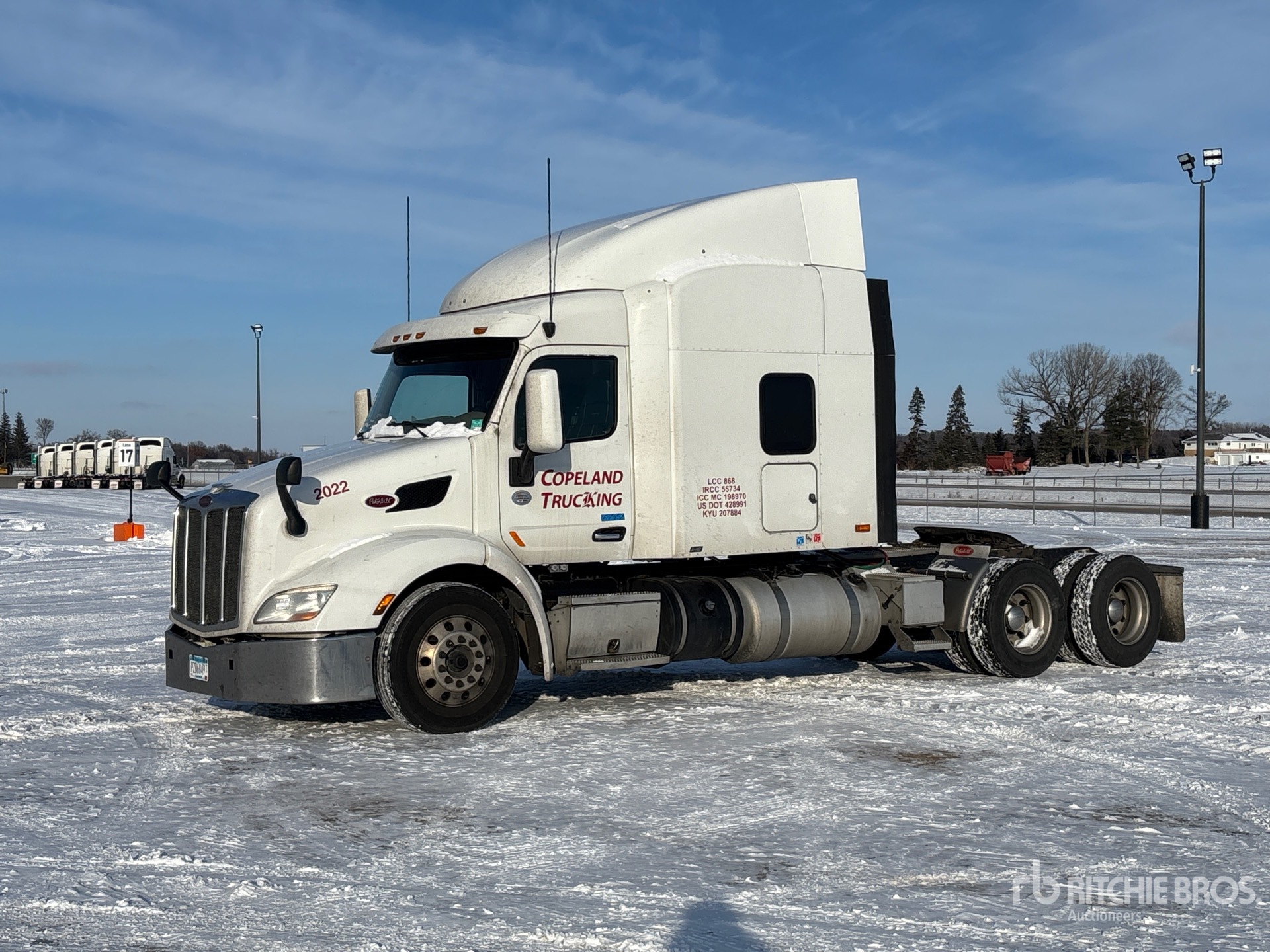 General Appearance with Foto, angolo anteriore sinistro