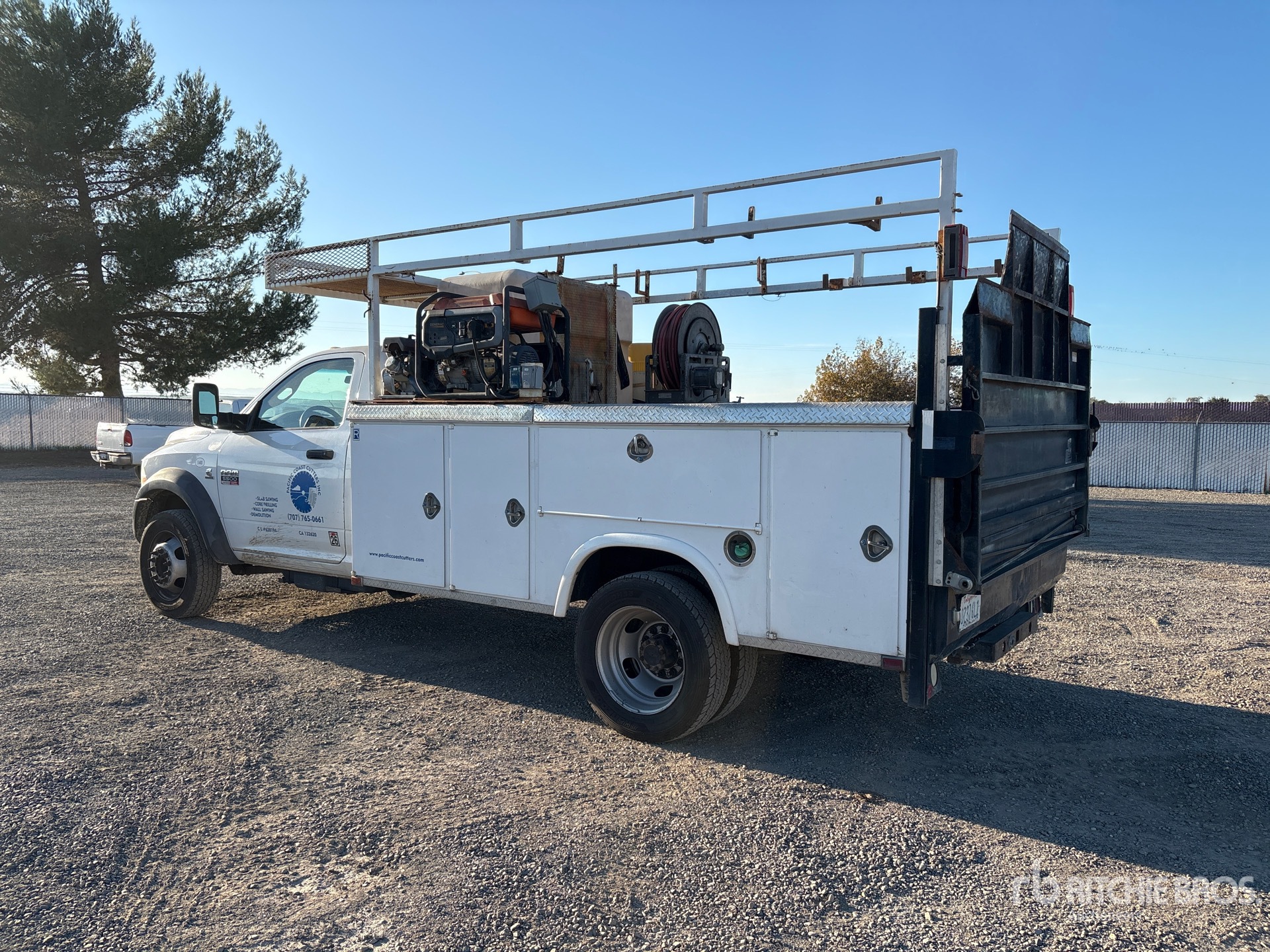 General Appearance with Image, coin arrière gauche