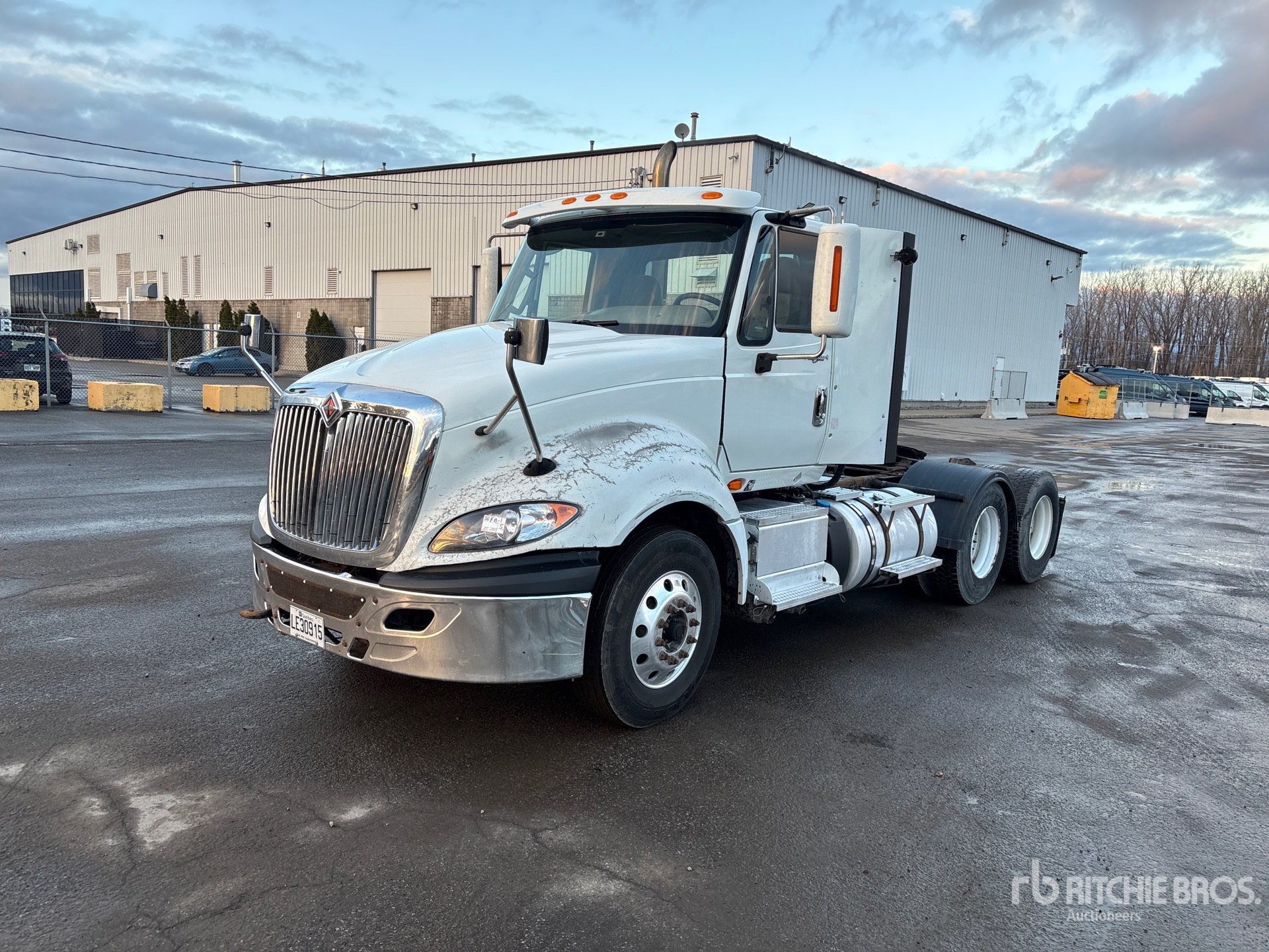 General Appearance with Featured Photo