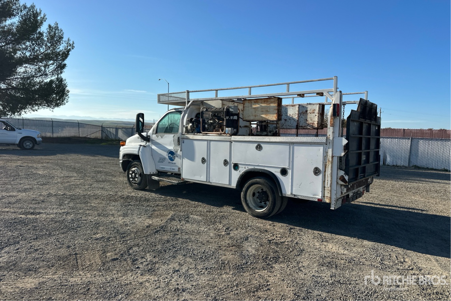 General Appearance with Picture, Left Rear Corner