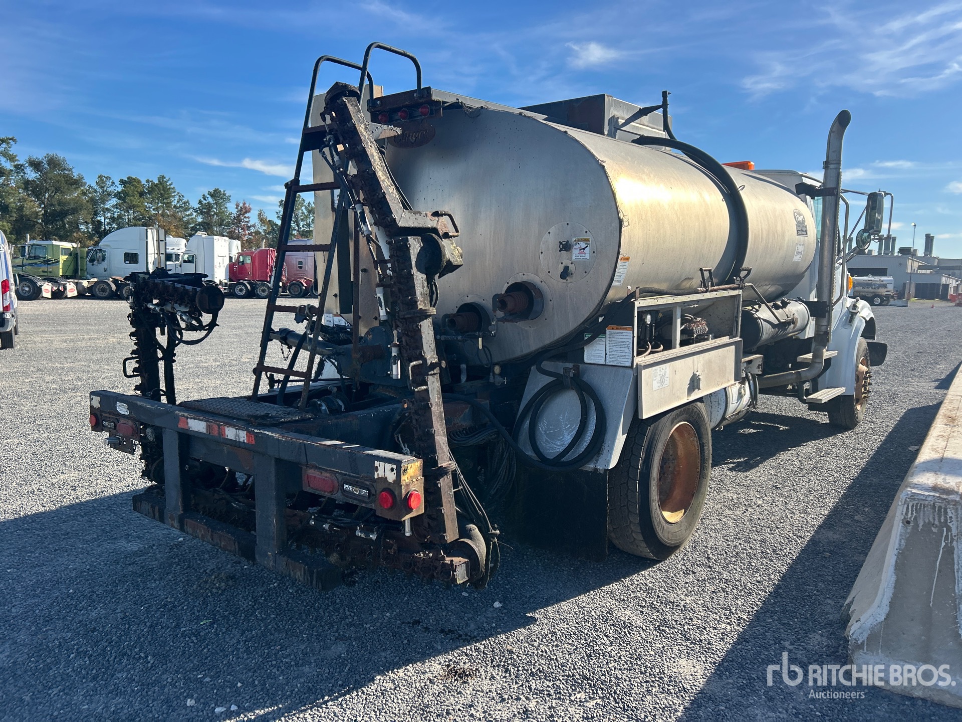 General Appearance with Imagen: esquina trasera derecha