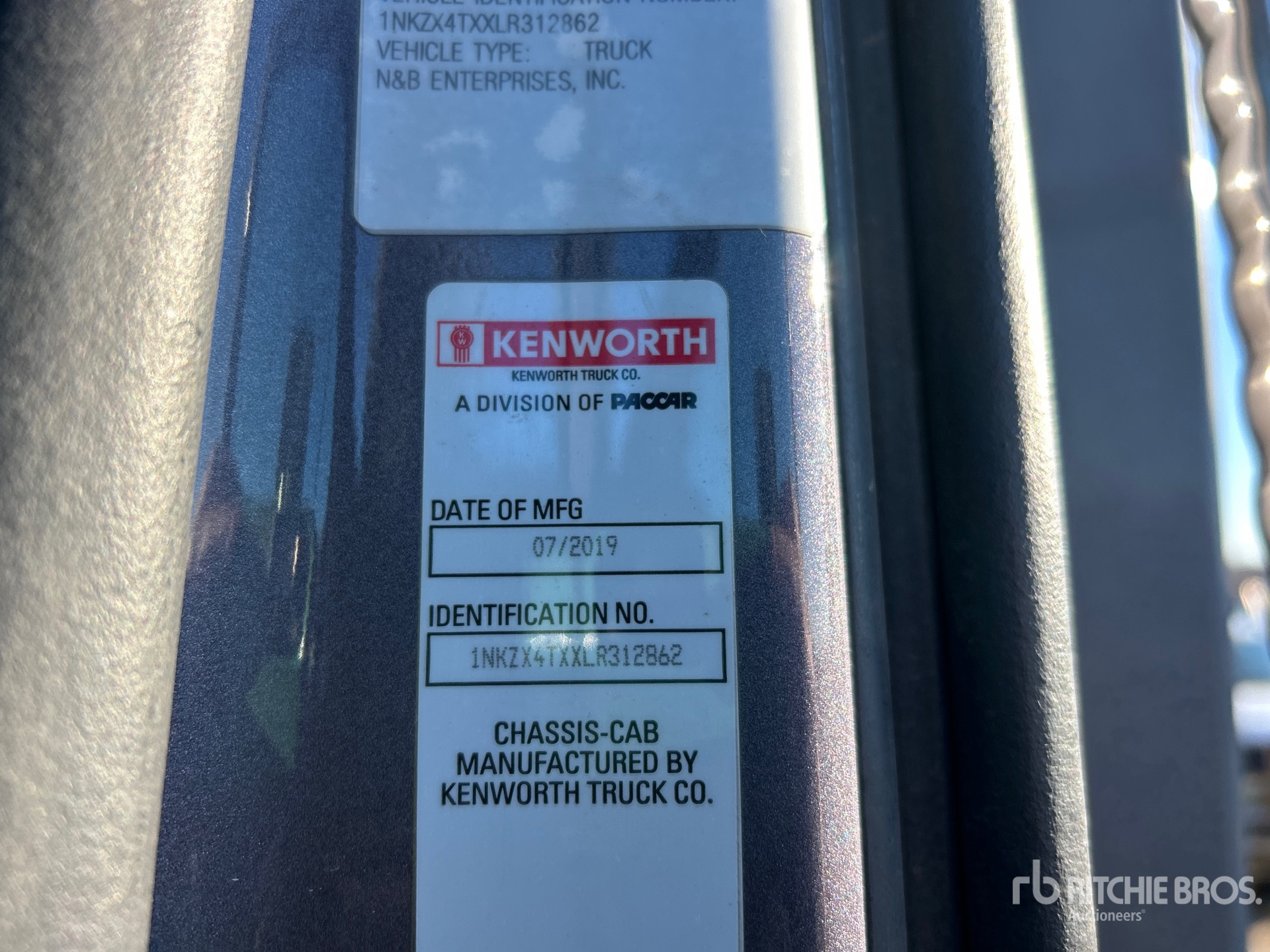 General Appearance with Numéro de série/Numéro d'identification du véhicule automobile