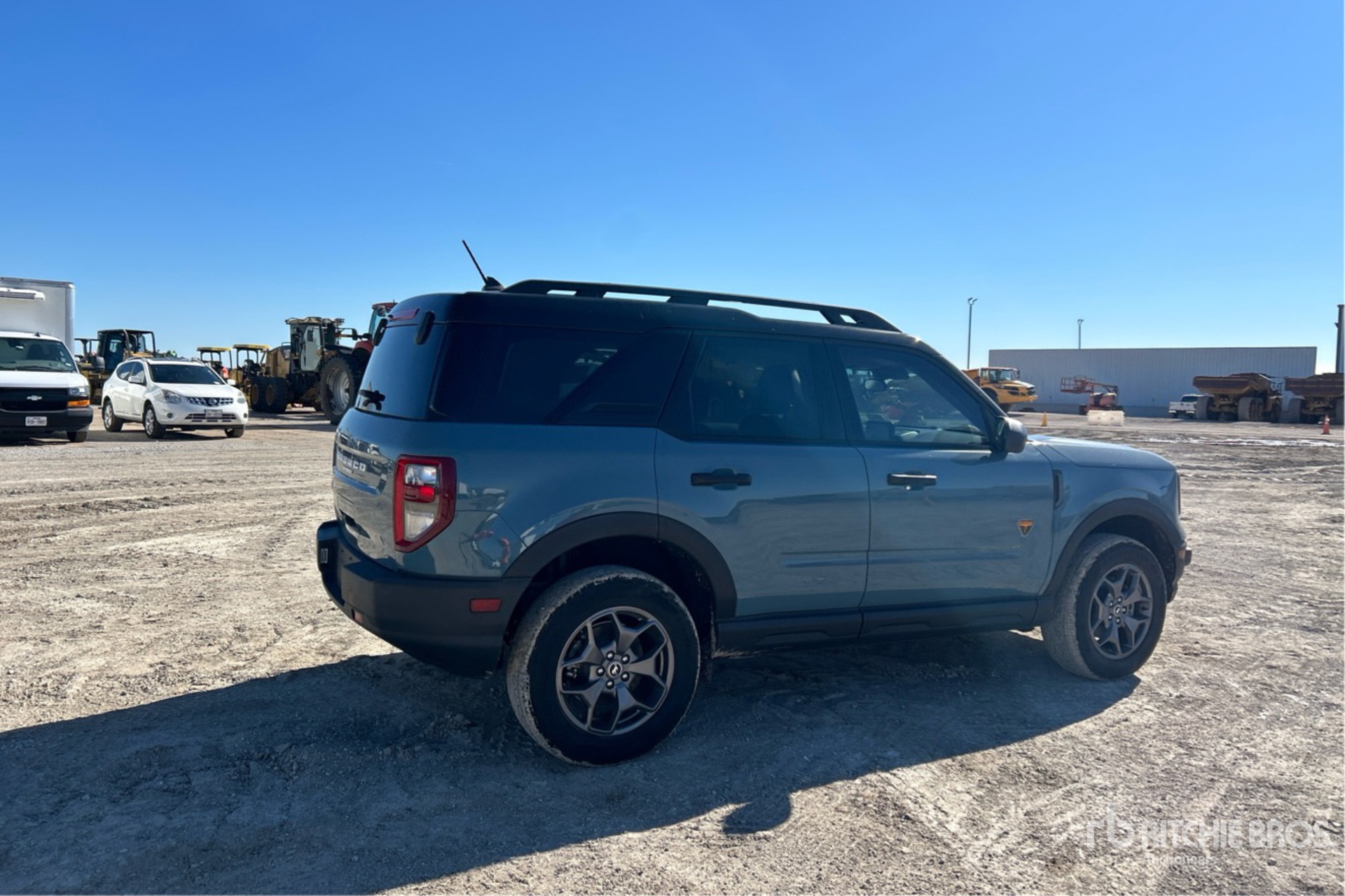 General Appearance with Picture, Right Rear Corner