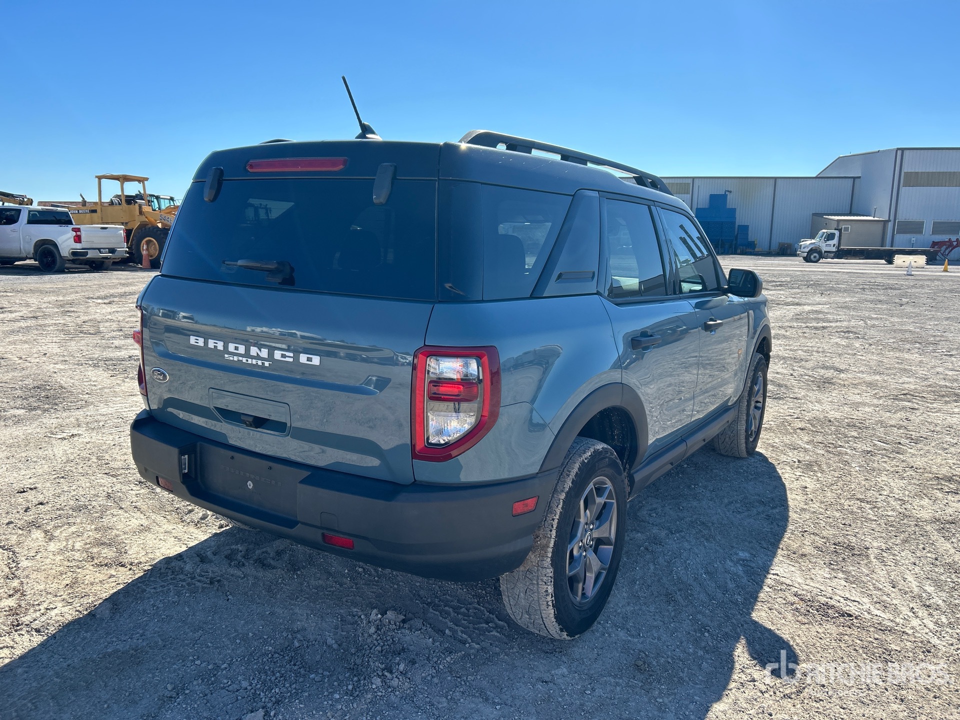 General Appearance with Picture, Right Rear Corner