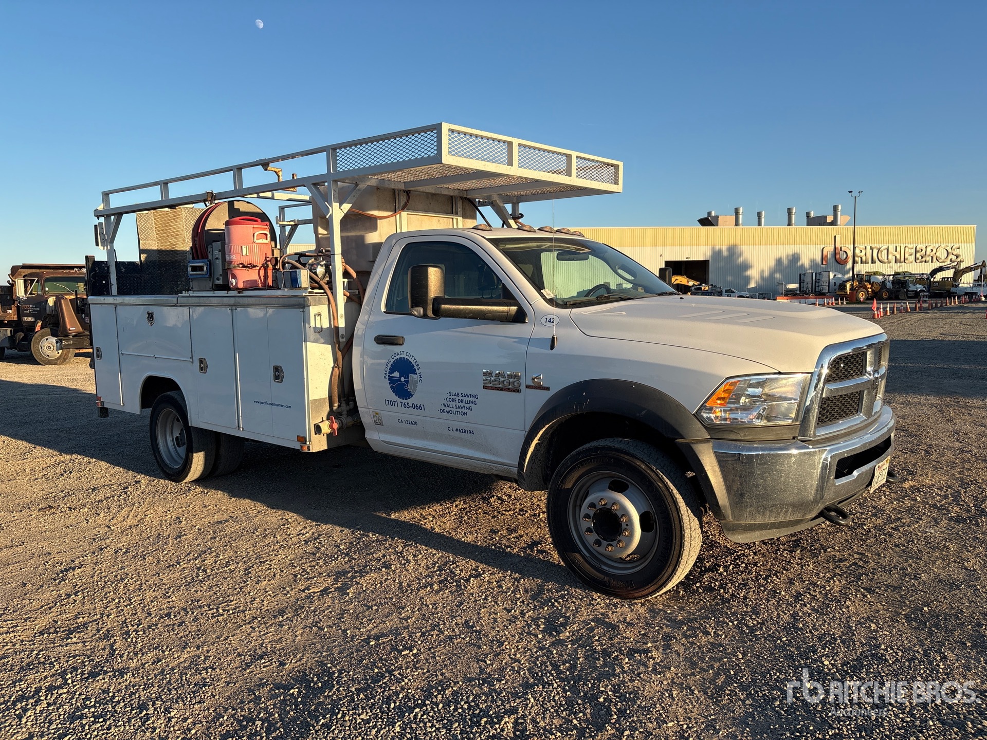 General Appearance with Picture, Right Front Corner