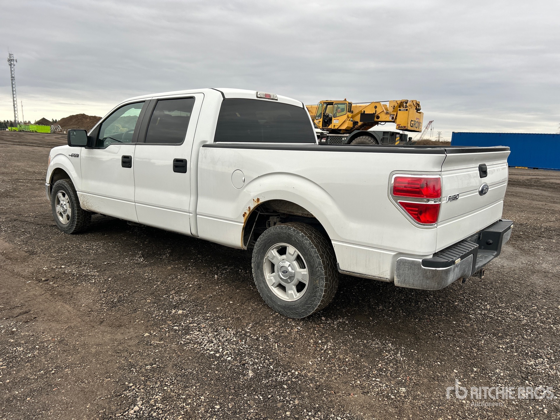 General Appearance with Picture, Left Rear Corner