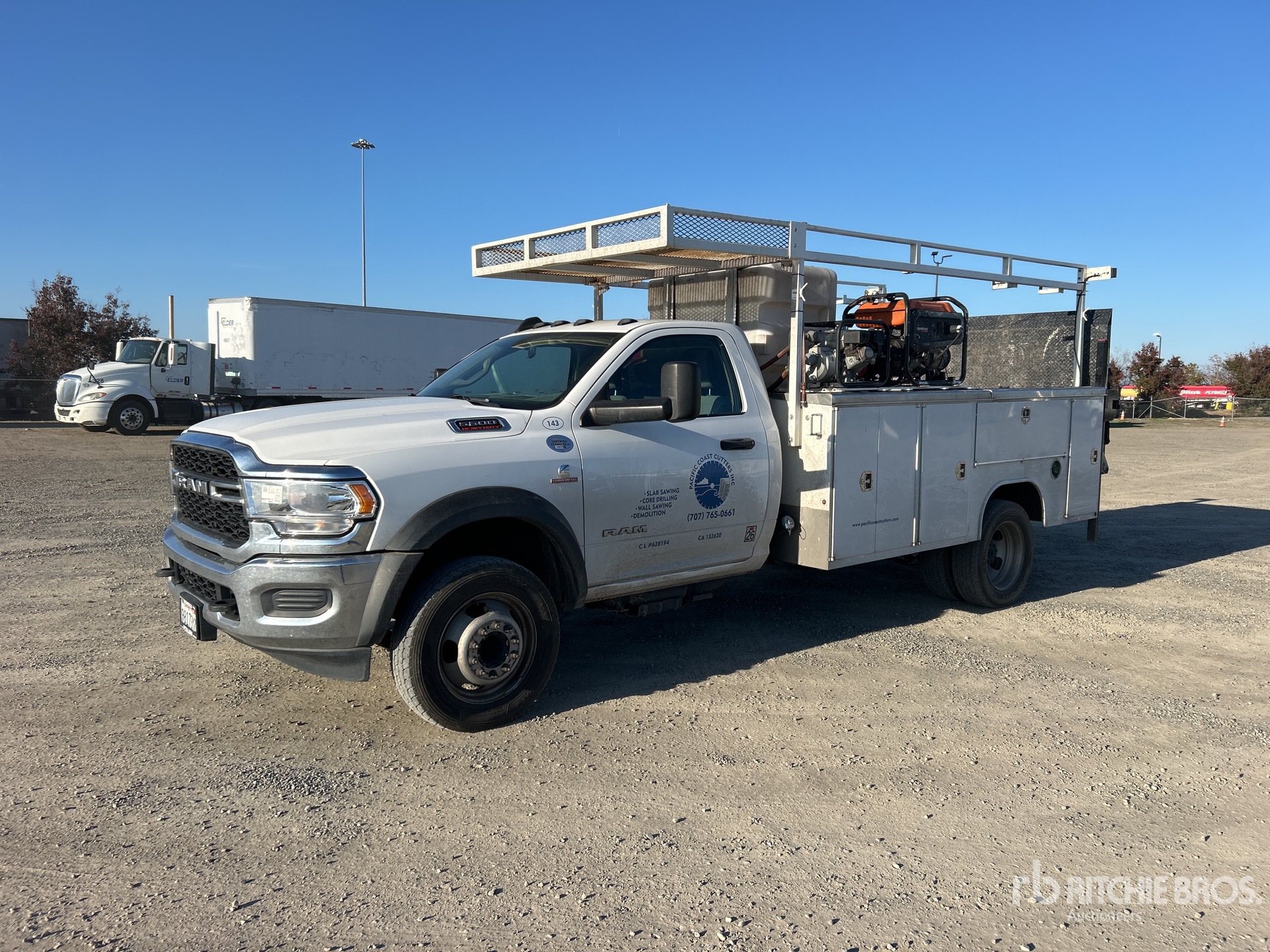 Aspect général with Image, coin avant gauche