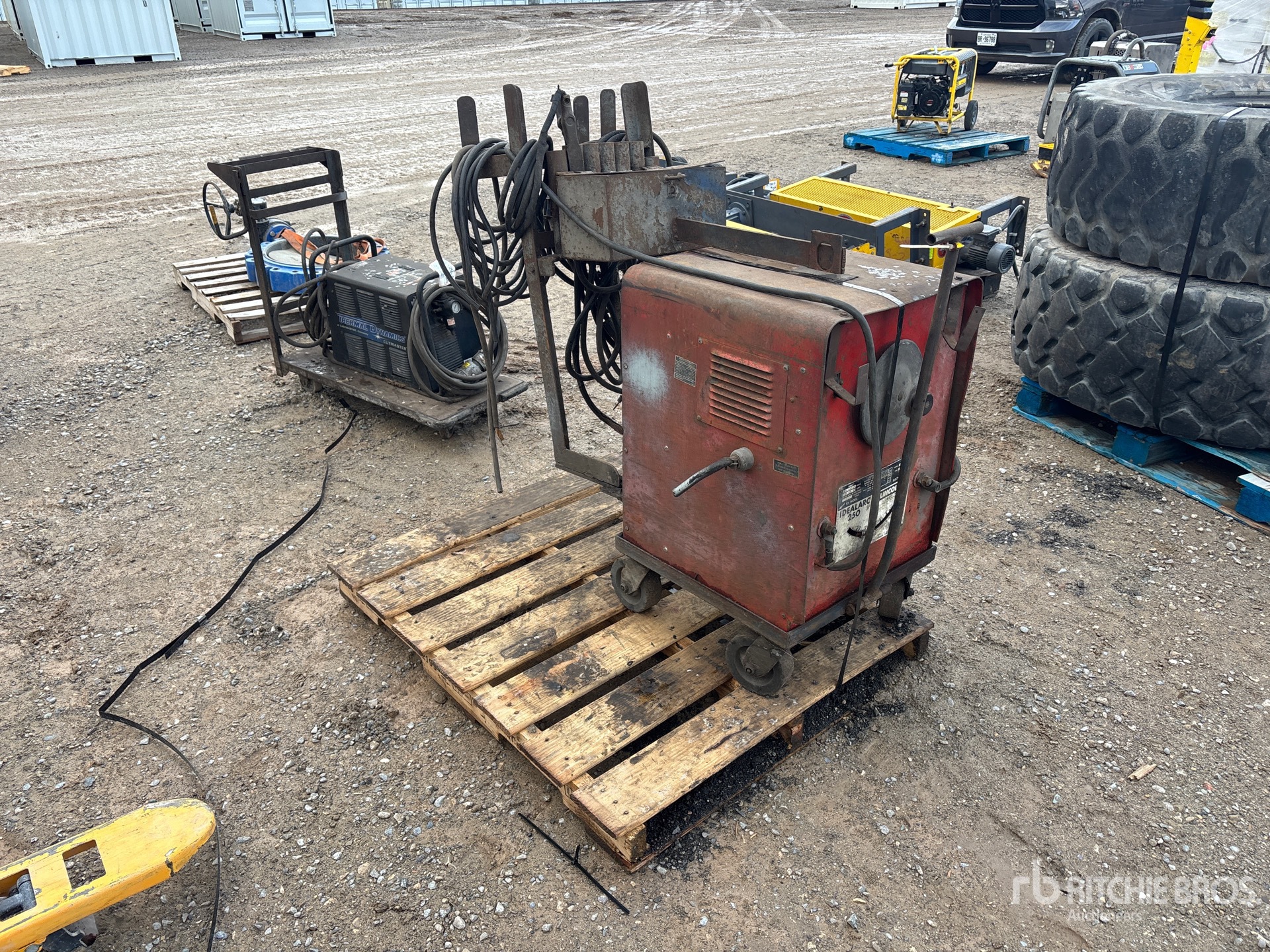 Aspect général with Image, coin avant droit