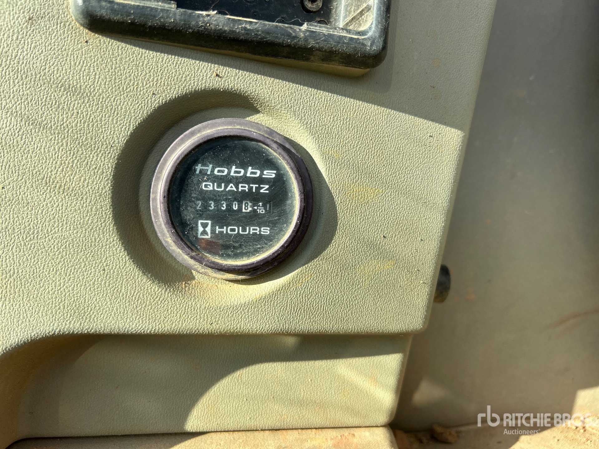 General Appearance with Hour Meter / Odometer