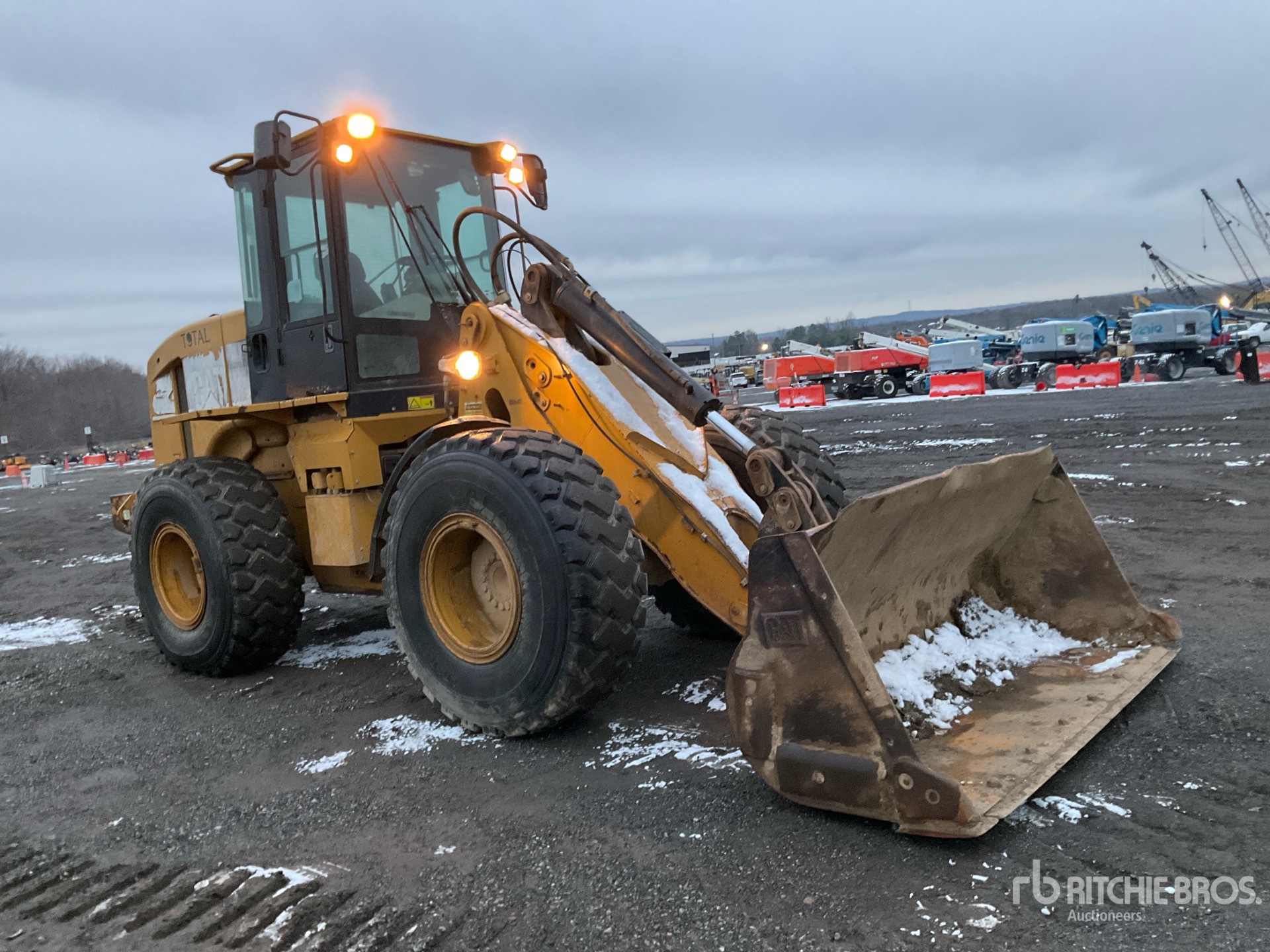 General Appearance with Imagen: esquina delantera derecha