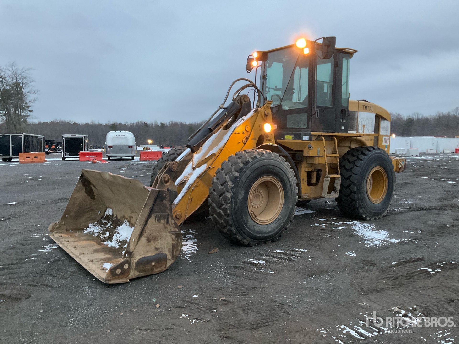 General Appearance with Imagen: esquina delantera izquierda