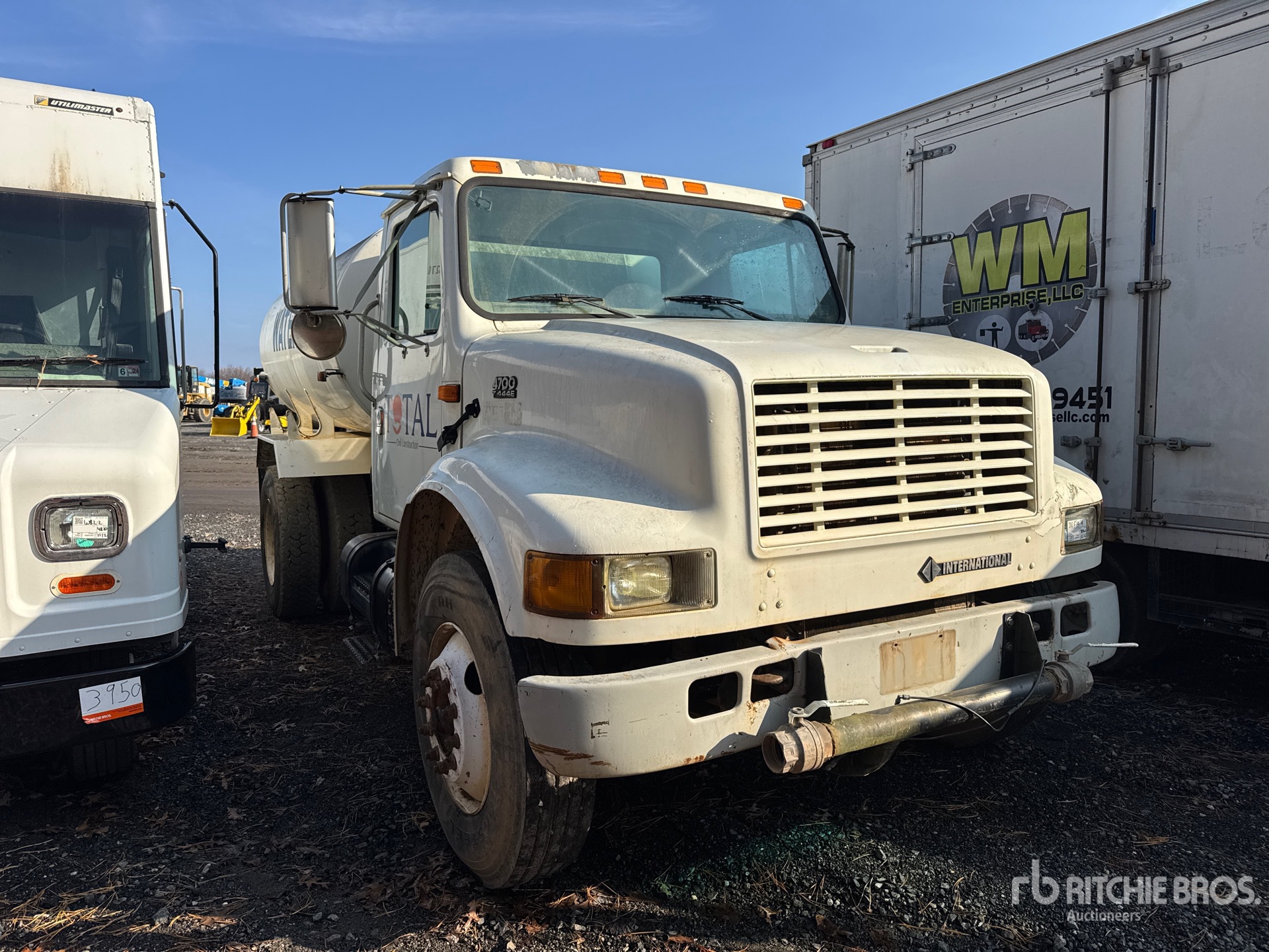 General Appearance with Bild, Ecke vorne rechts