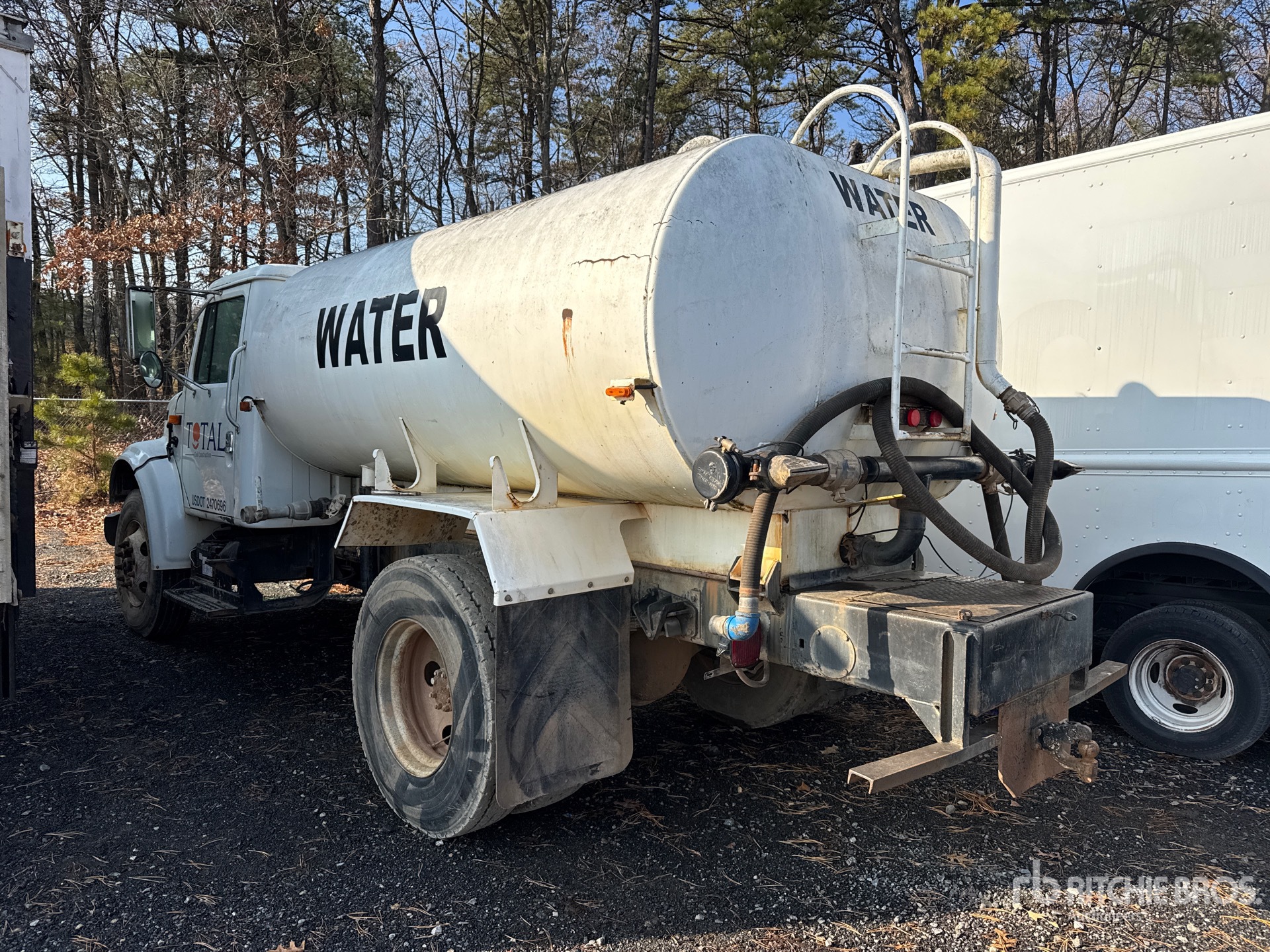 General Appearance with Bild, Ecke hinten links