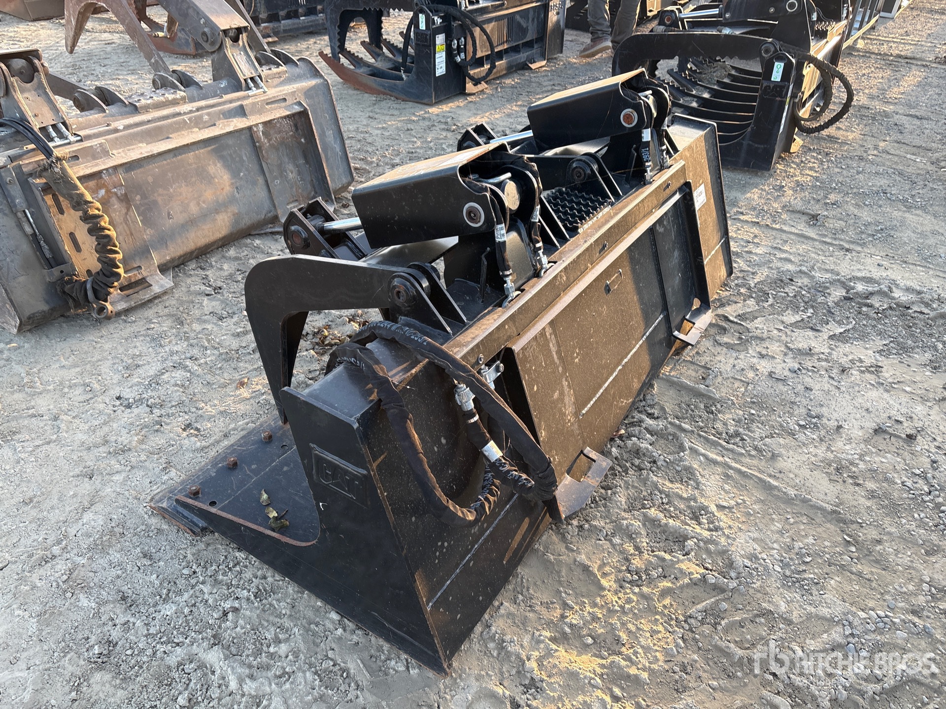 General Appearance with Imagen: esquina trasera izquierda