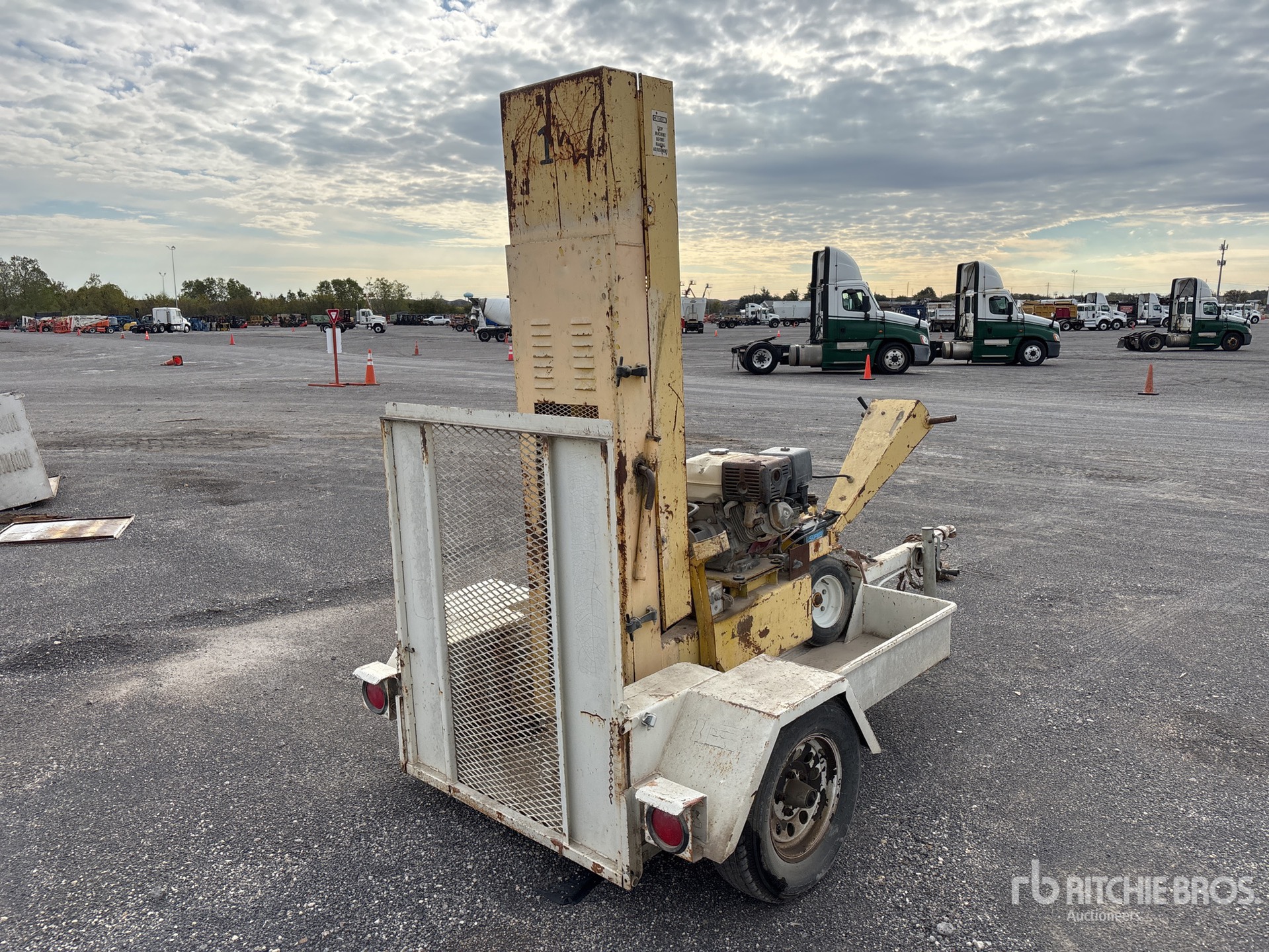 General Appearance with Picture, Right Rear Corner