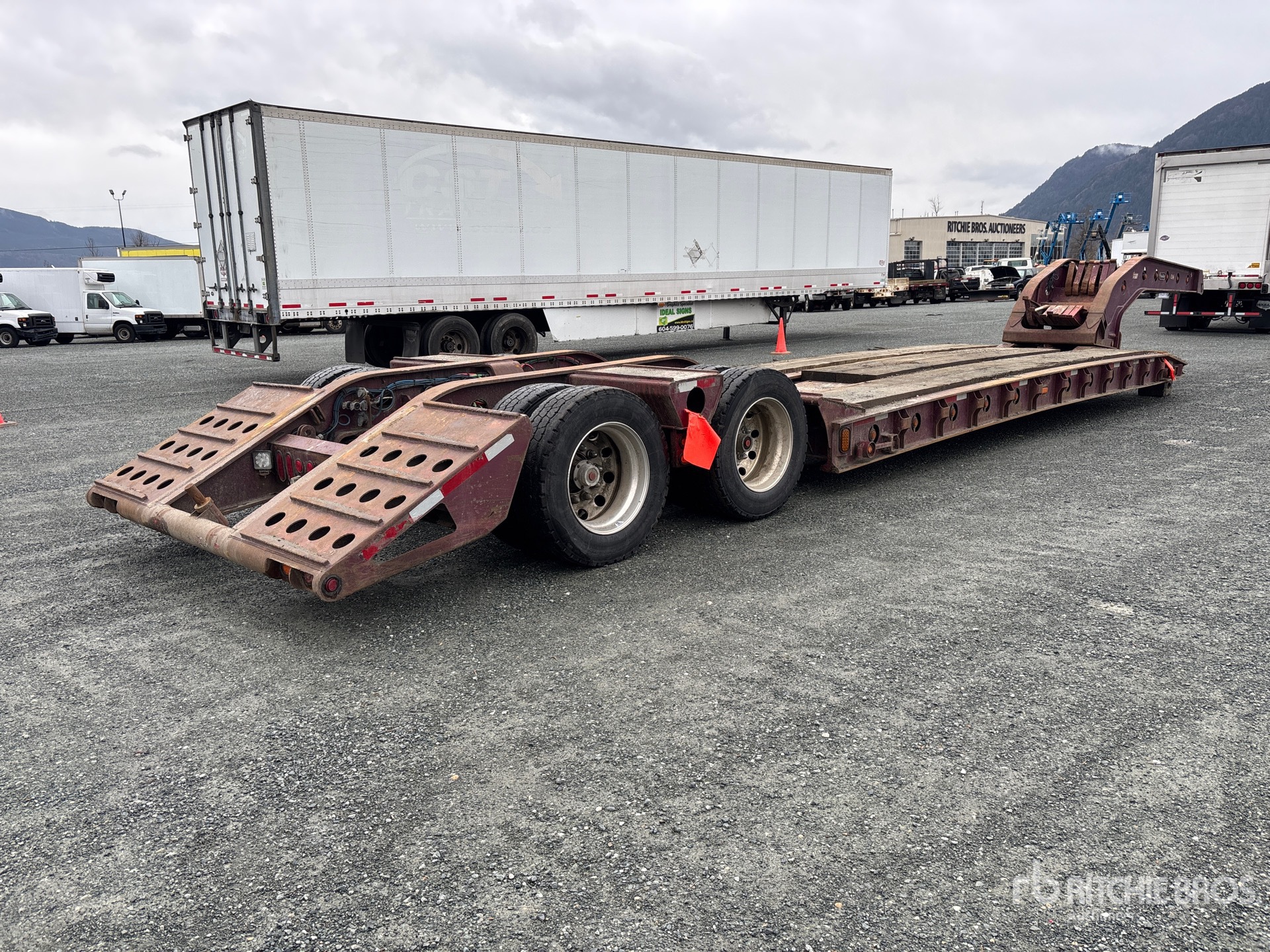 General Appearance with Imagen: esquina trasera derecha