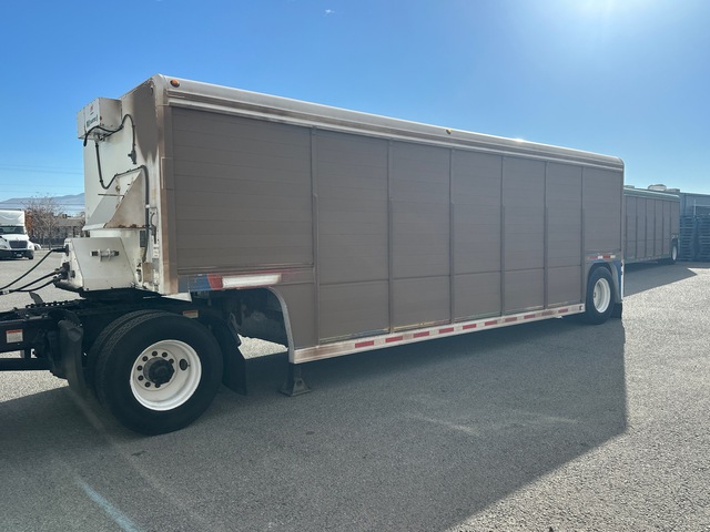 2006 Mickey AT-B 14 Bay S/A Beverage Trailer