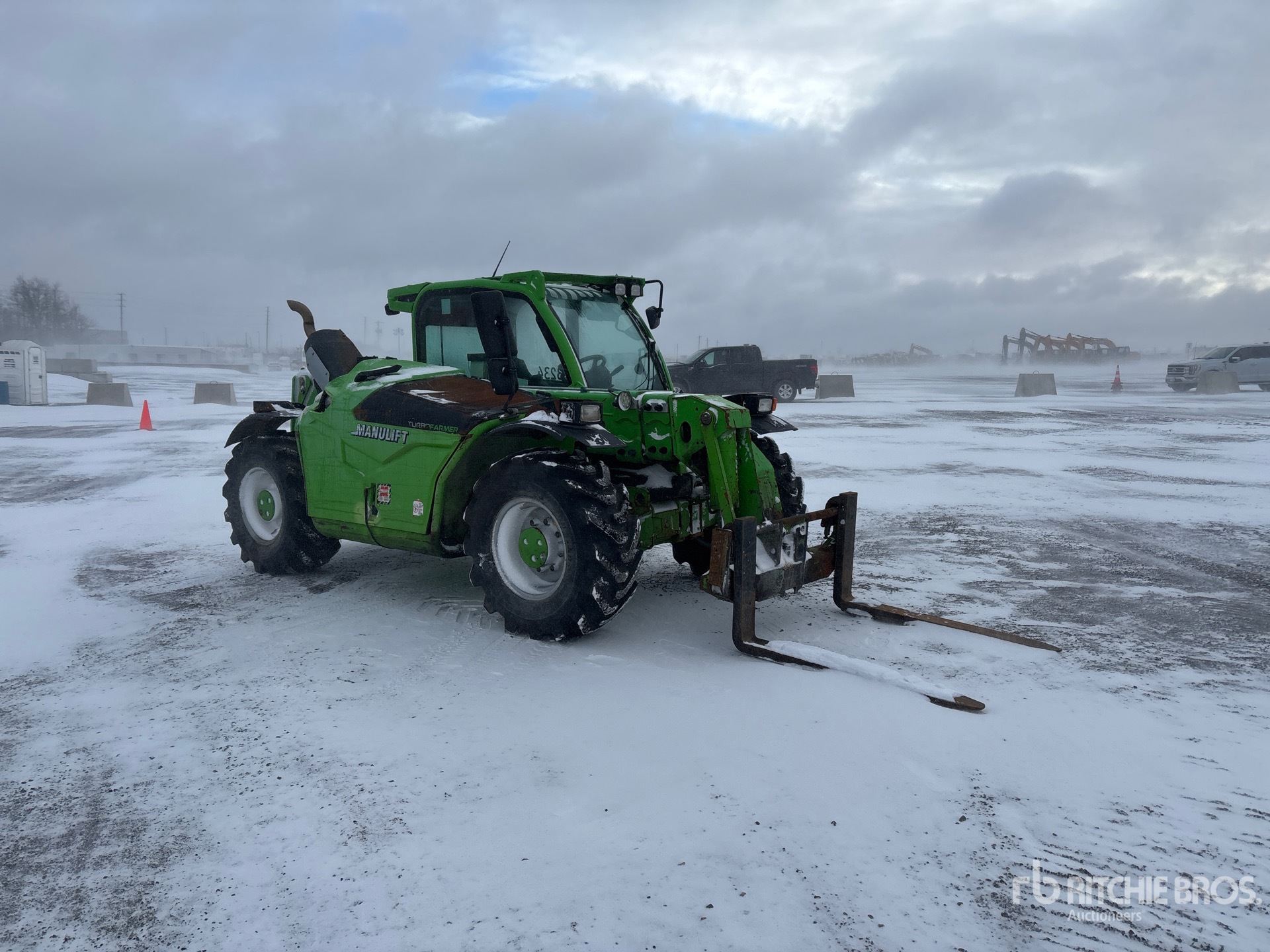 General Appearance with Picture, Right Front Corner