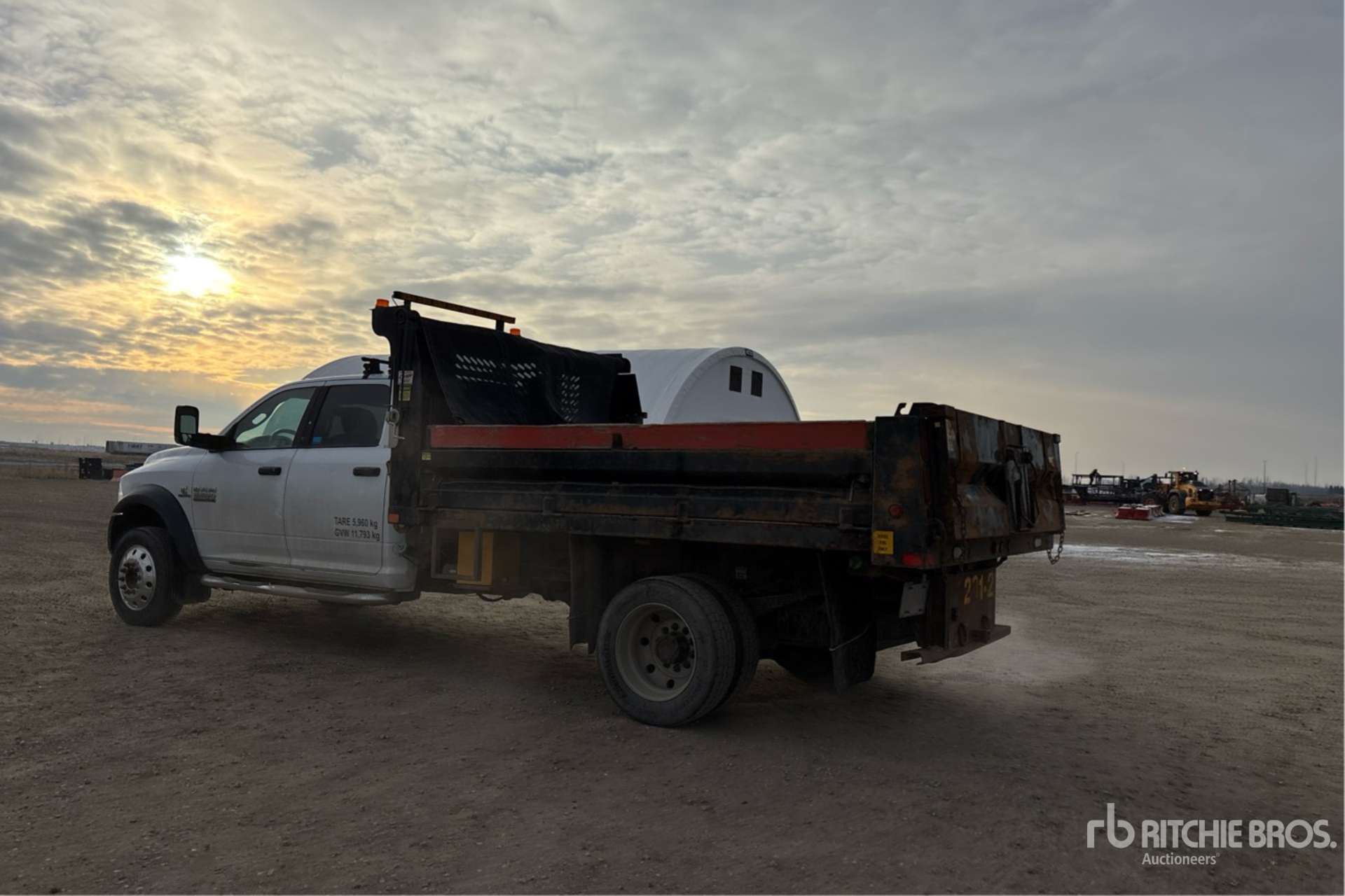 General Appearance with Bild, Ecke hinten links