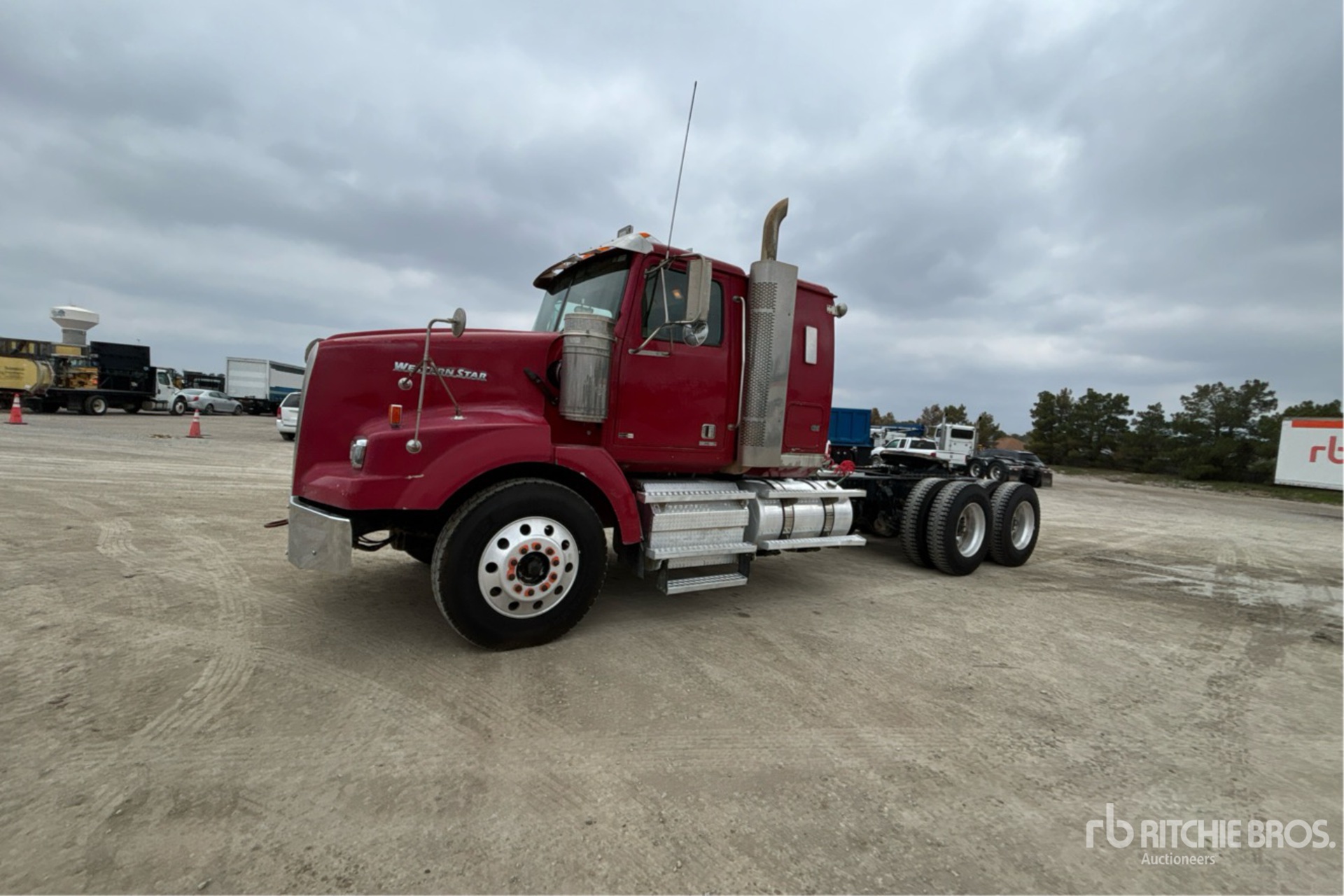 General Appearance with Picture, Left Front Corner