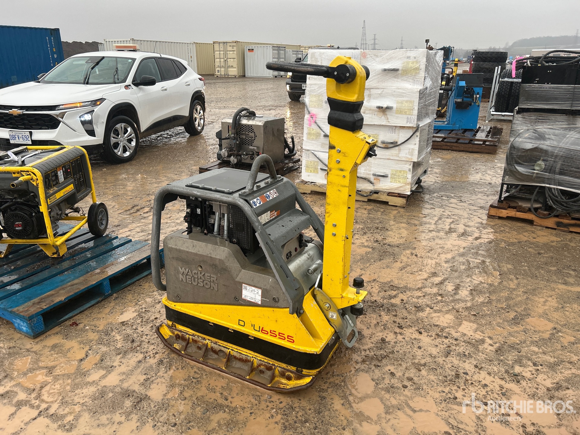 General Appearance with Picture, Right Front Corner