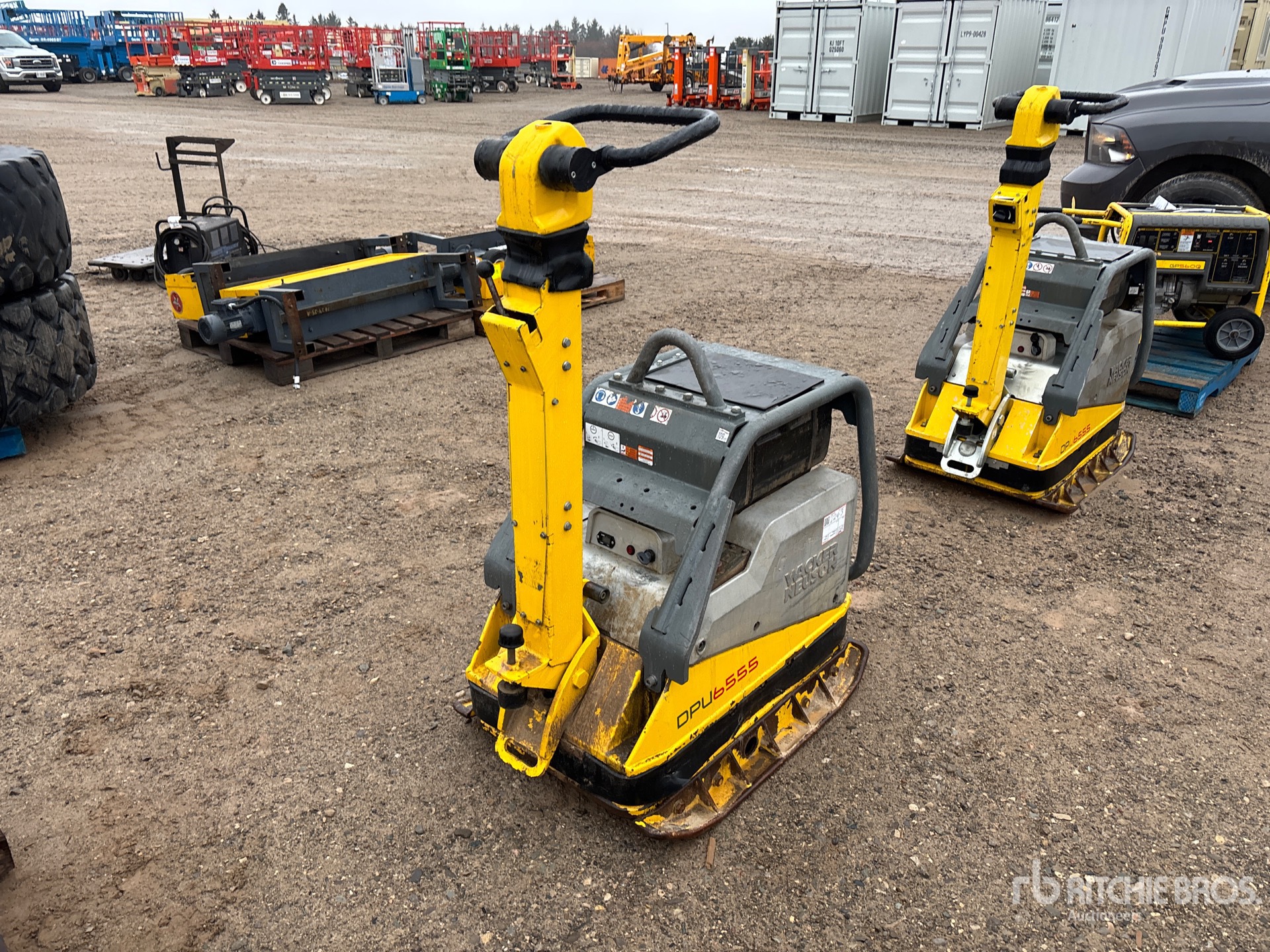 Aspect général with Image, coin arrière gauche