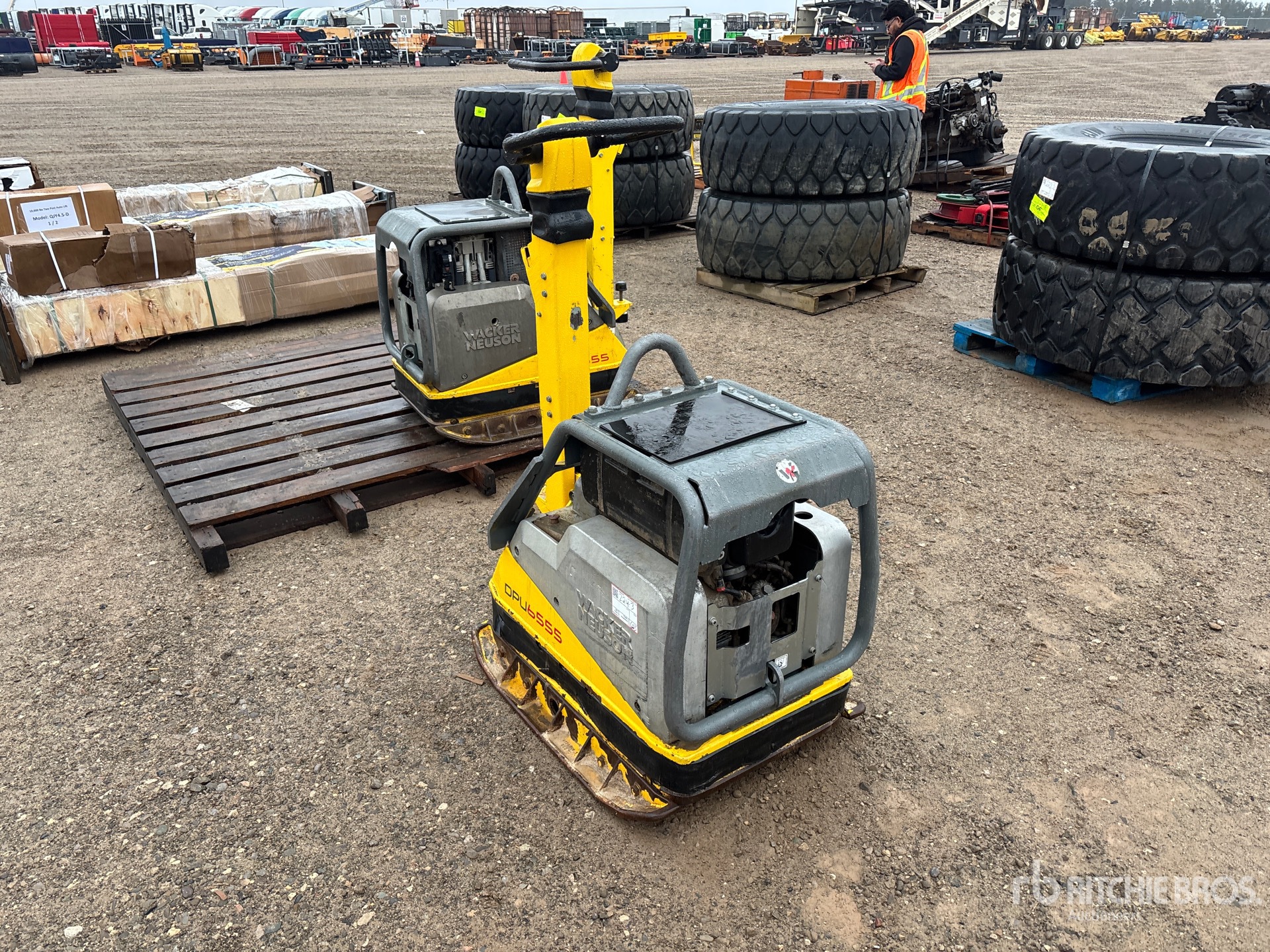 Aspect général with Image, coin avant gauche