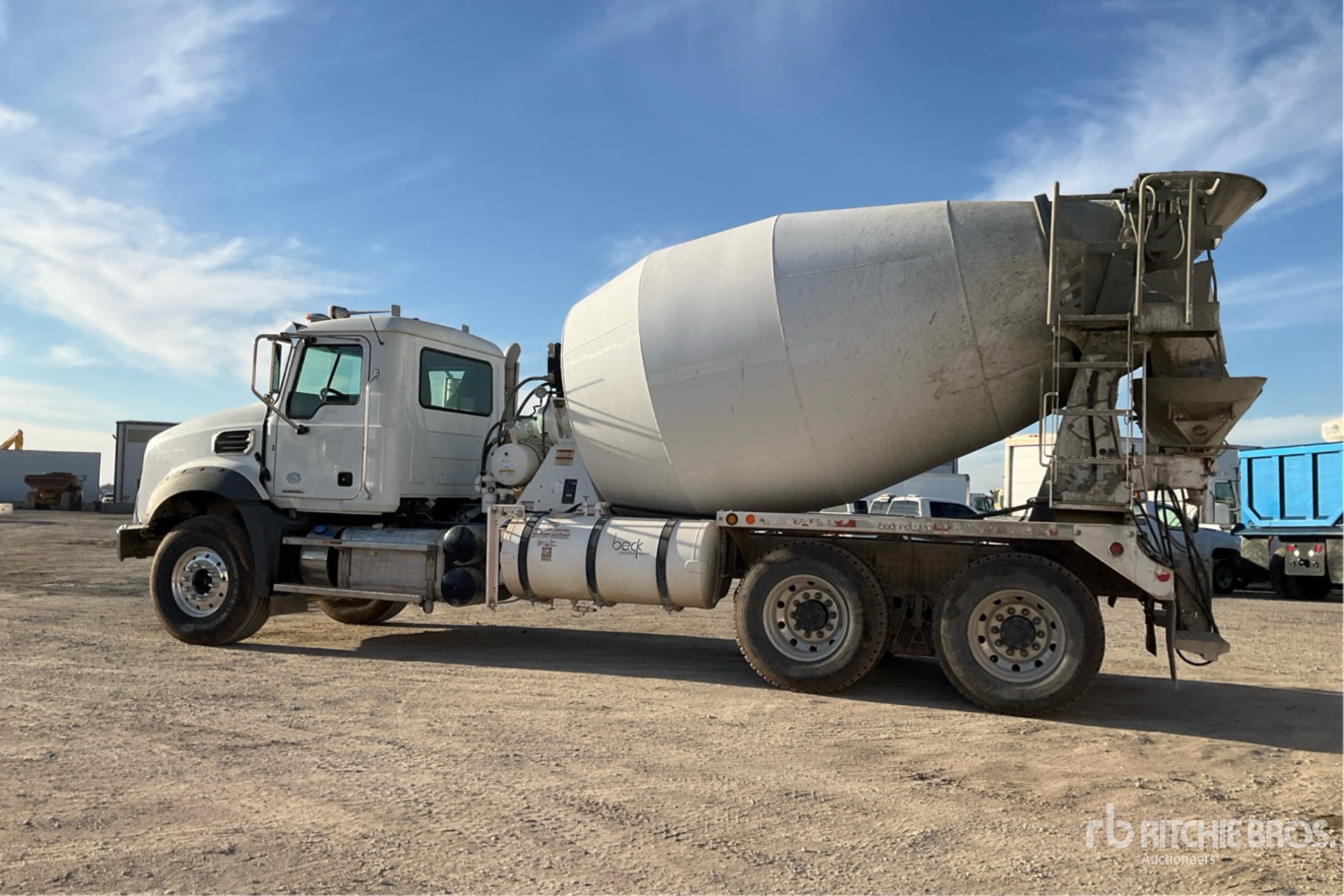 General Appearance with Imagen: esquina trasera izquierda