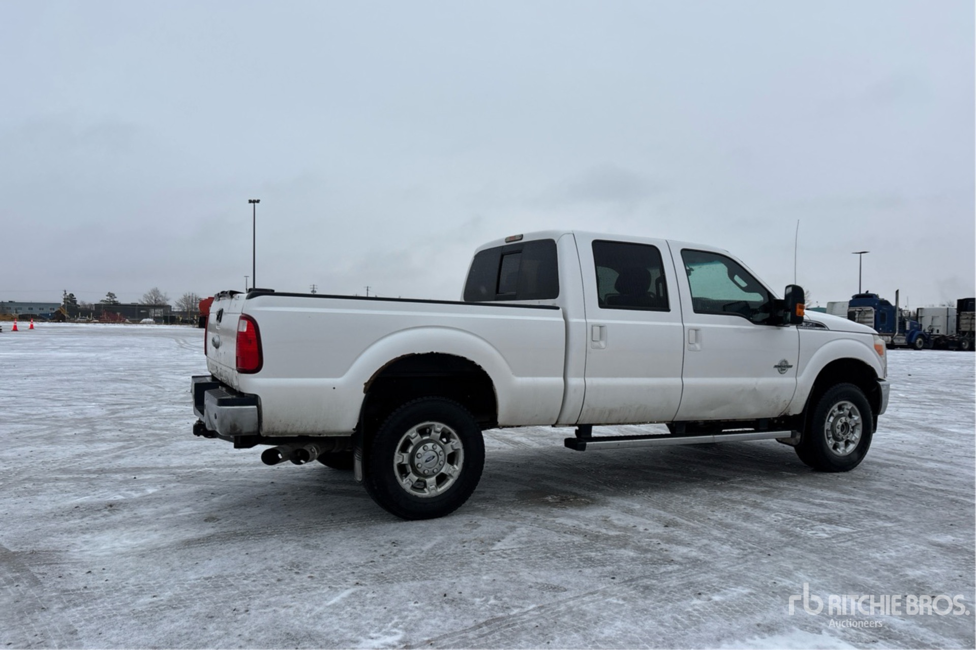 Aspect général with Image, coin arrière droit