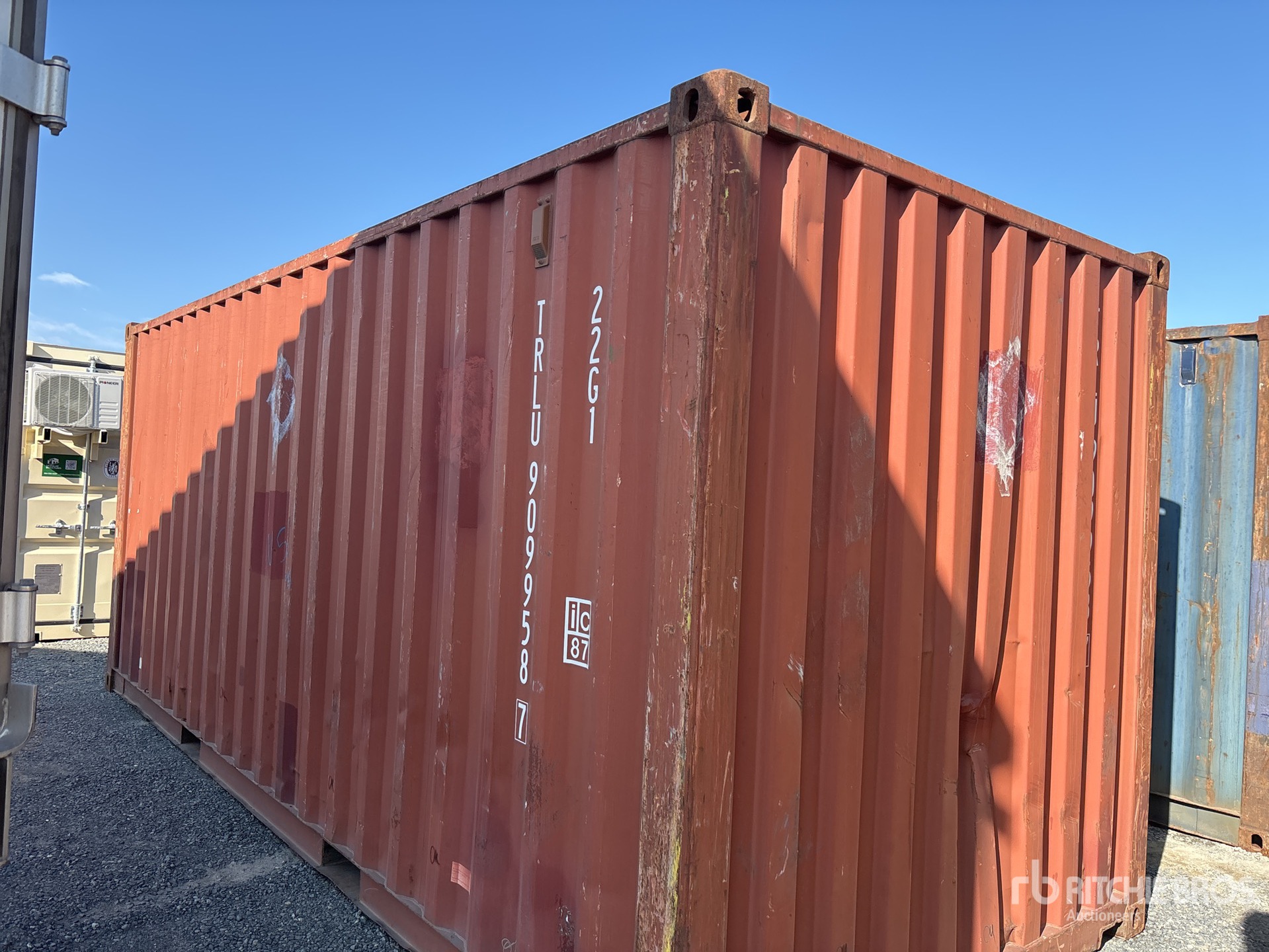 General Appearance with Picture, Left Rear Corner