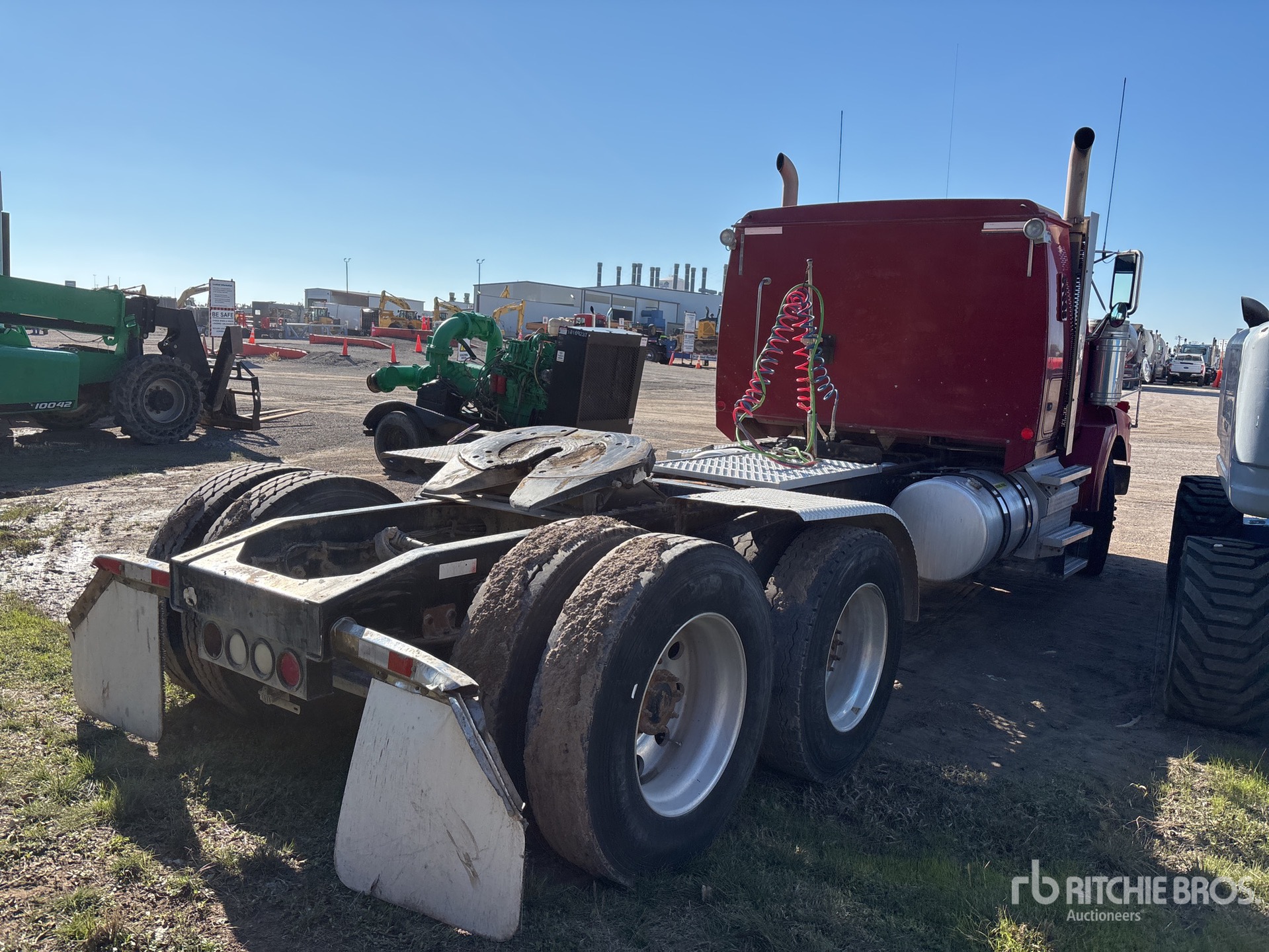 Aspect général with Image, coin arrière droit