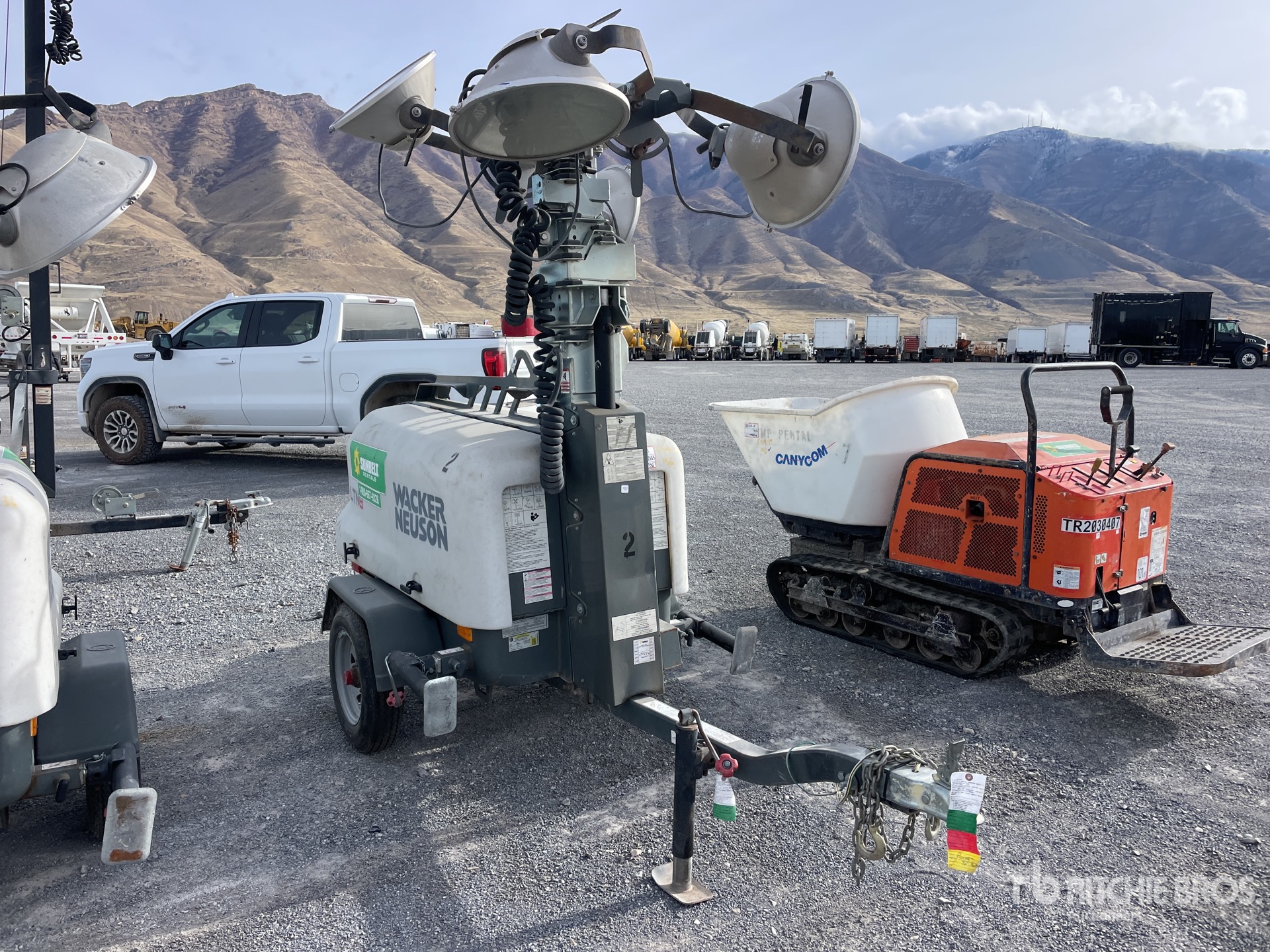 General Appearance with Picture, Right Front Corner