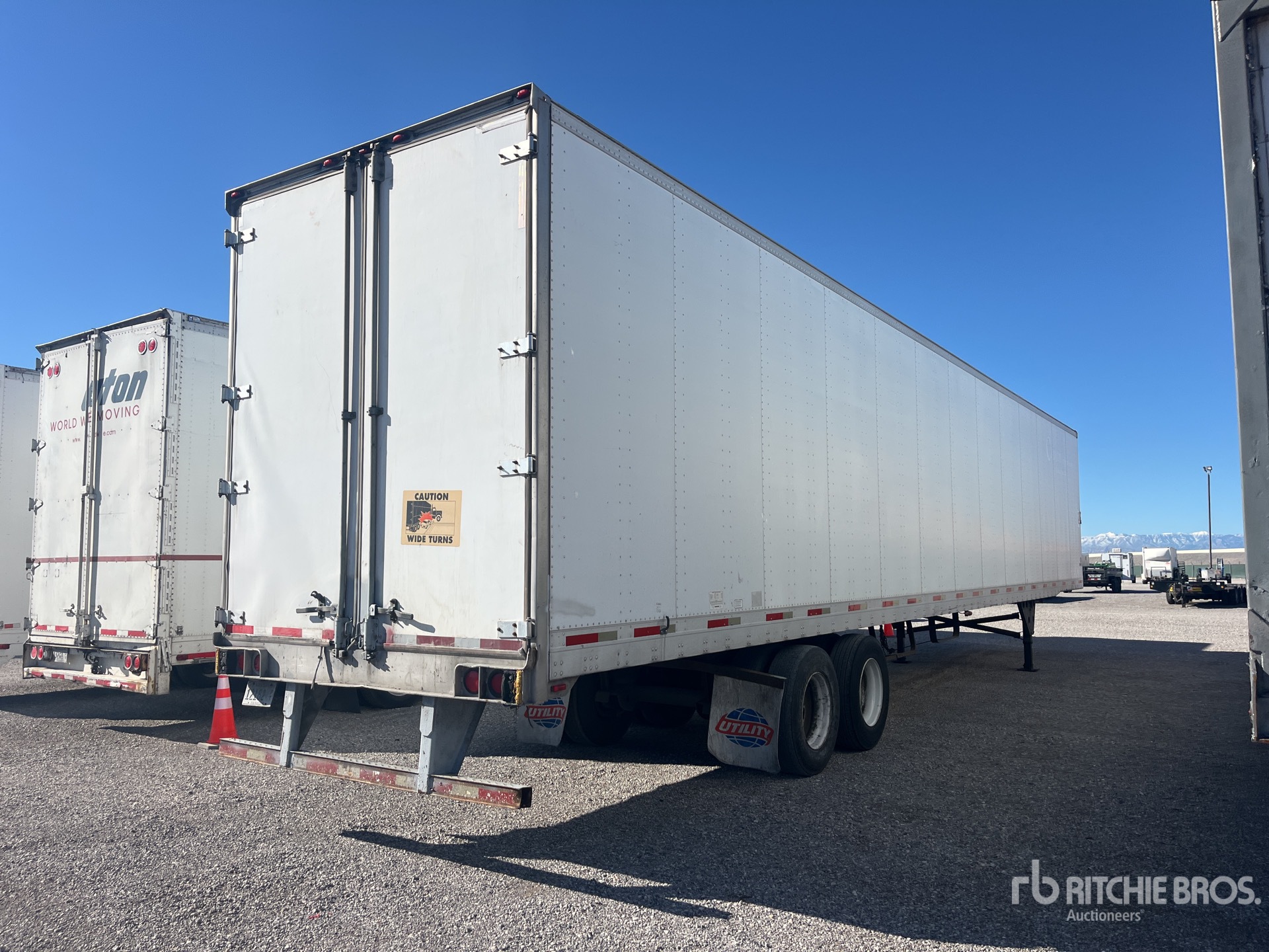 General Appearance with Bild, Ecke hinten rechts