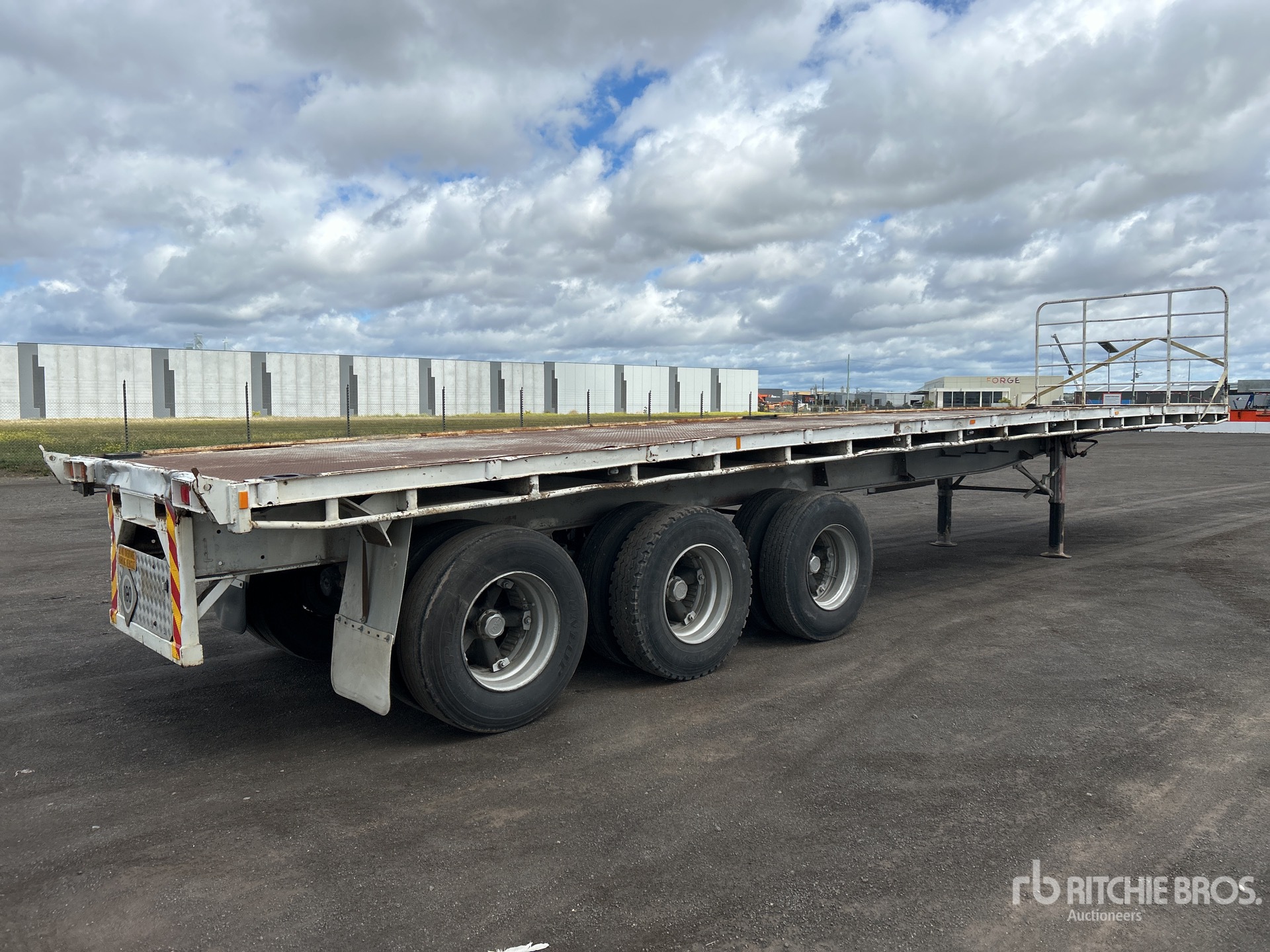 General Appearance with Zdjęcie, lewy dolny róg