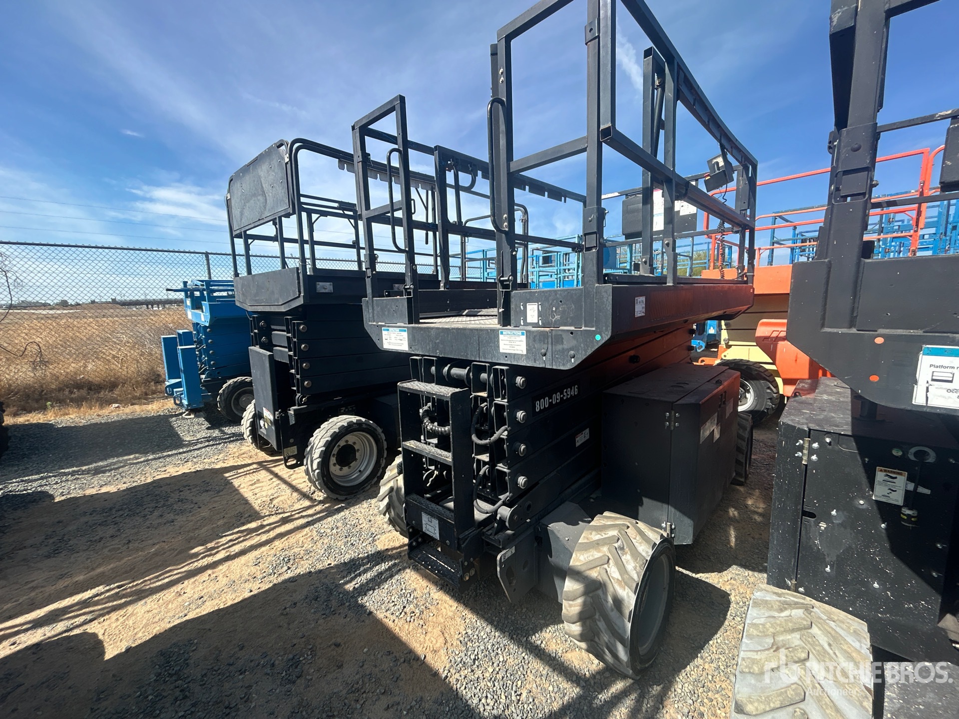 General Appearance with Picture, Right Rear Corner