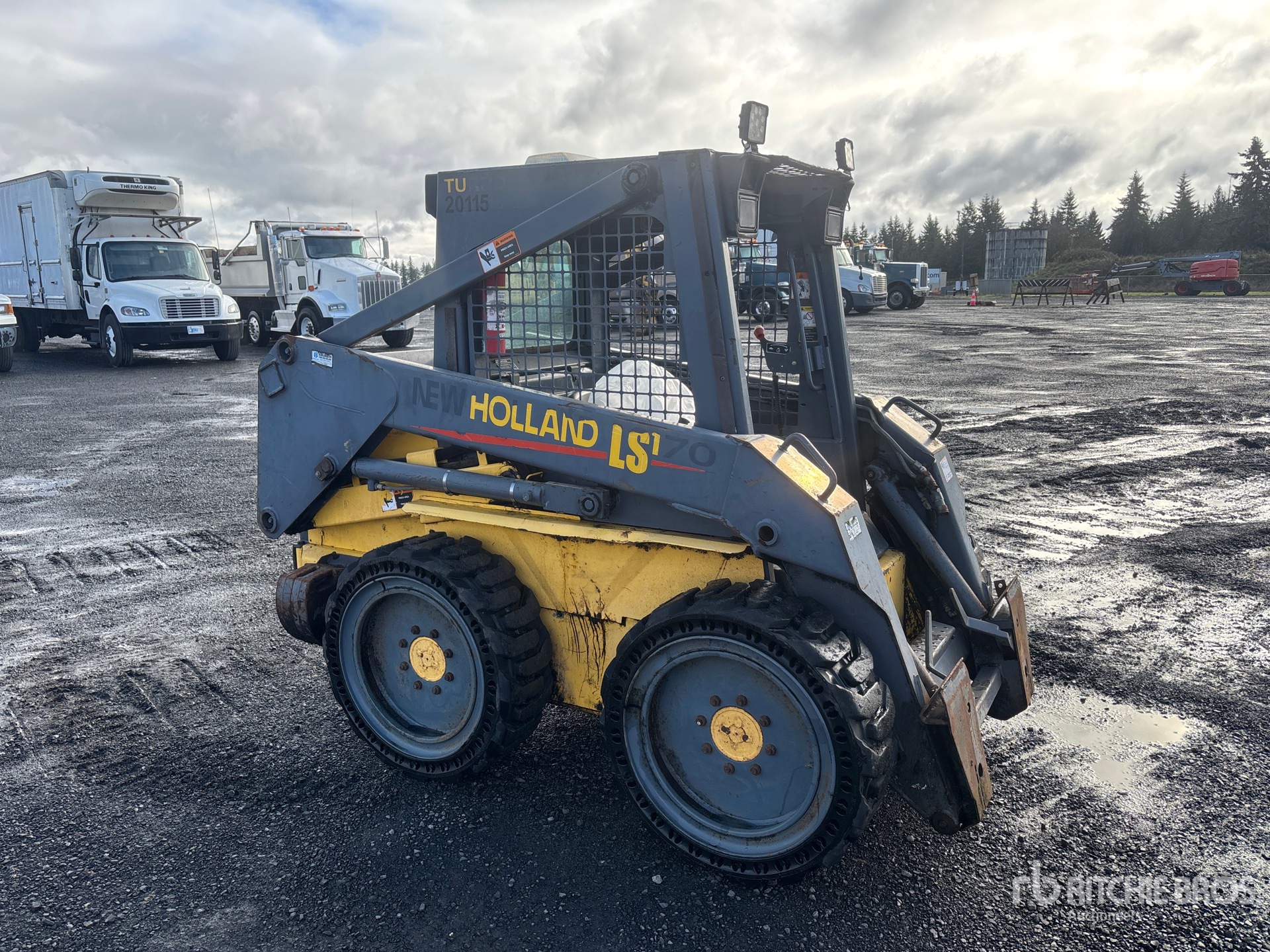 General Appearance with Picture, Right Front Corner