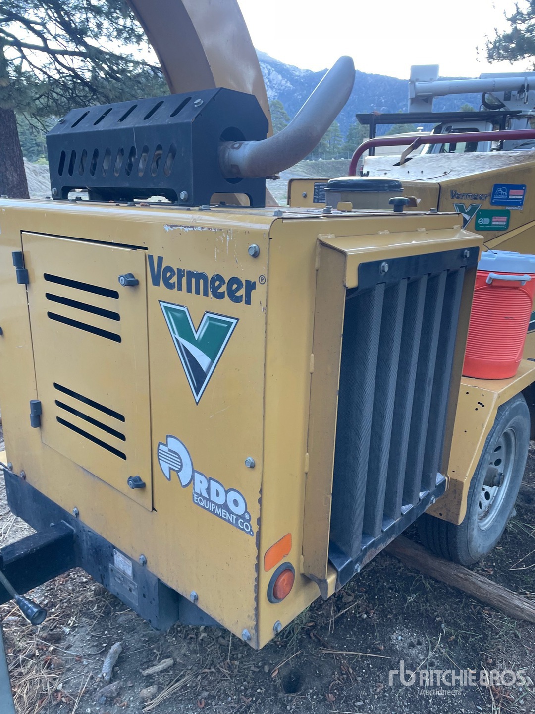 General Appearance with Featured Photo