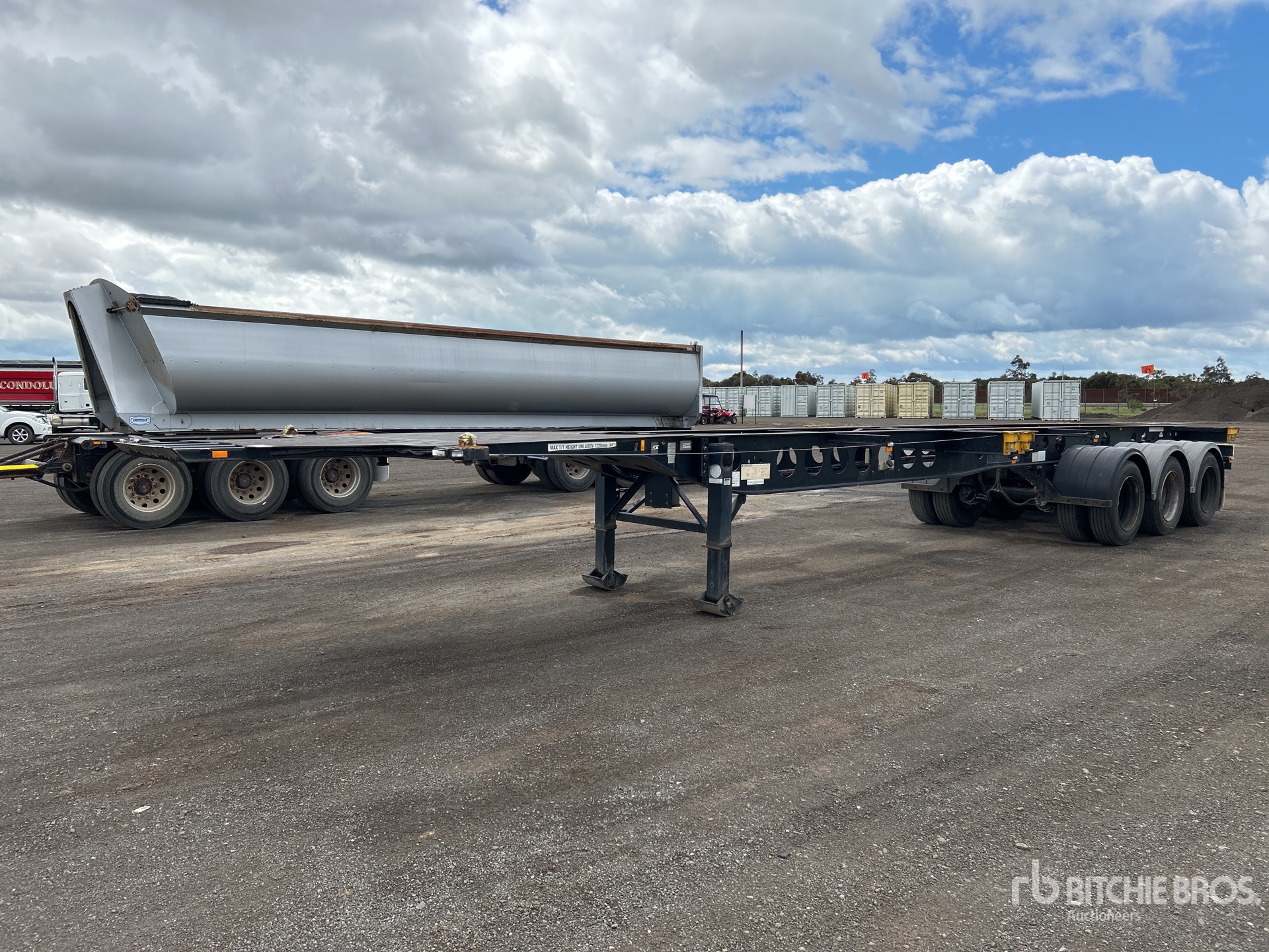 General Appearance with Picture, Right Front Corner