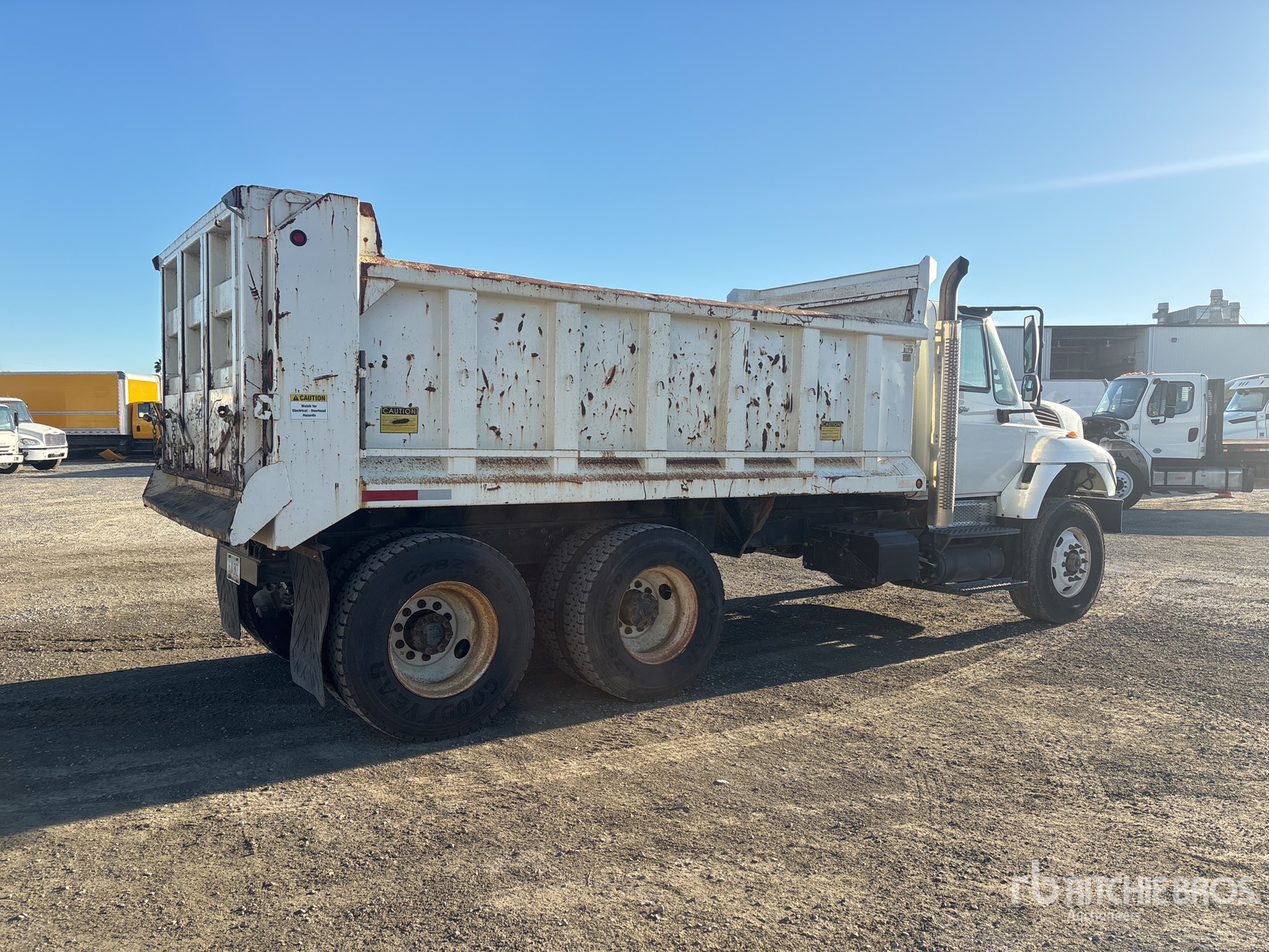 General Appearance with Imagen: esquina trasera derecha