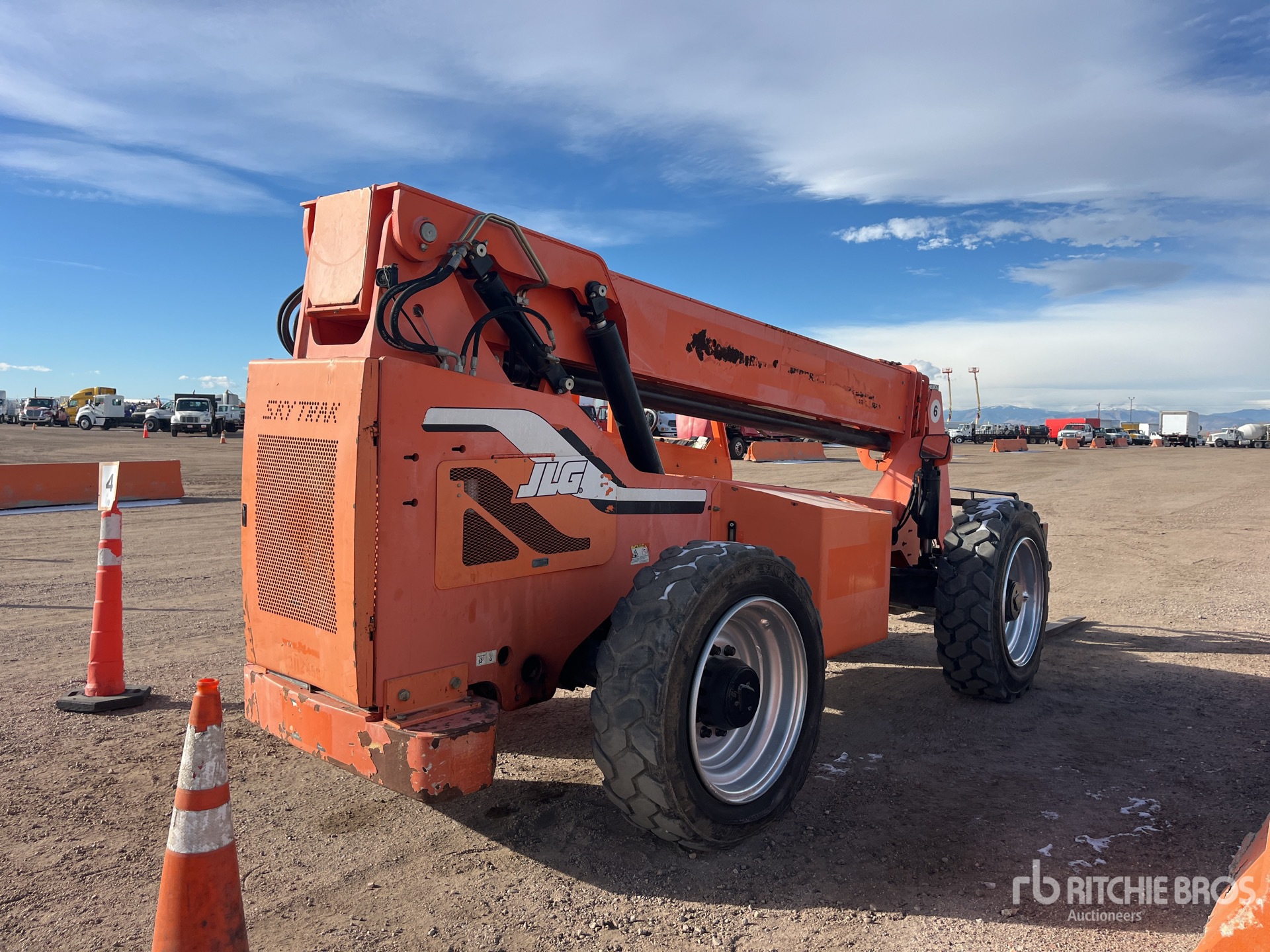 General Appearance with Picture, Right Rear Corner