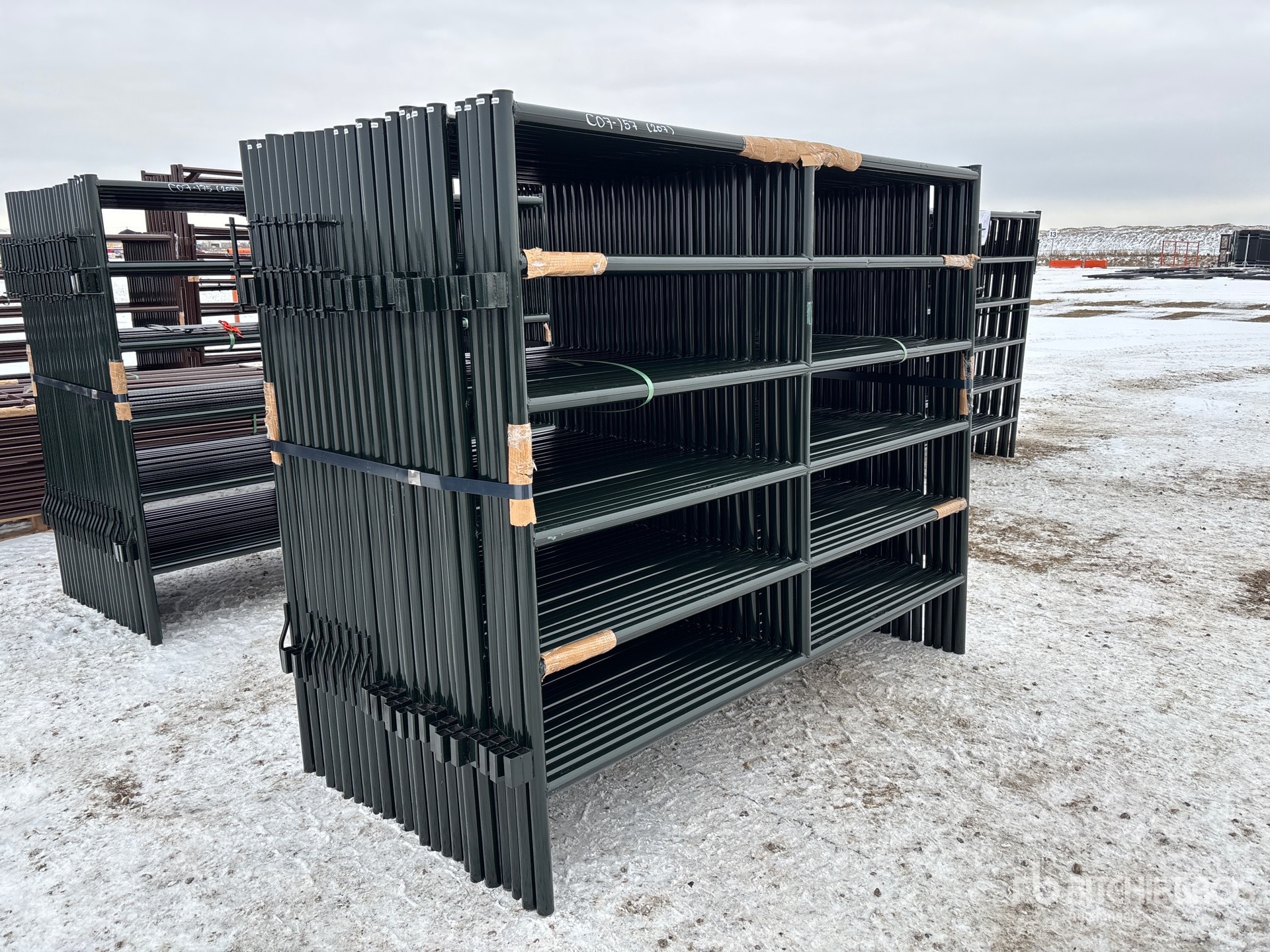 General Appearance with Bild, Ecke vorne rechts