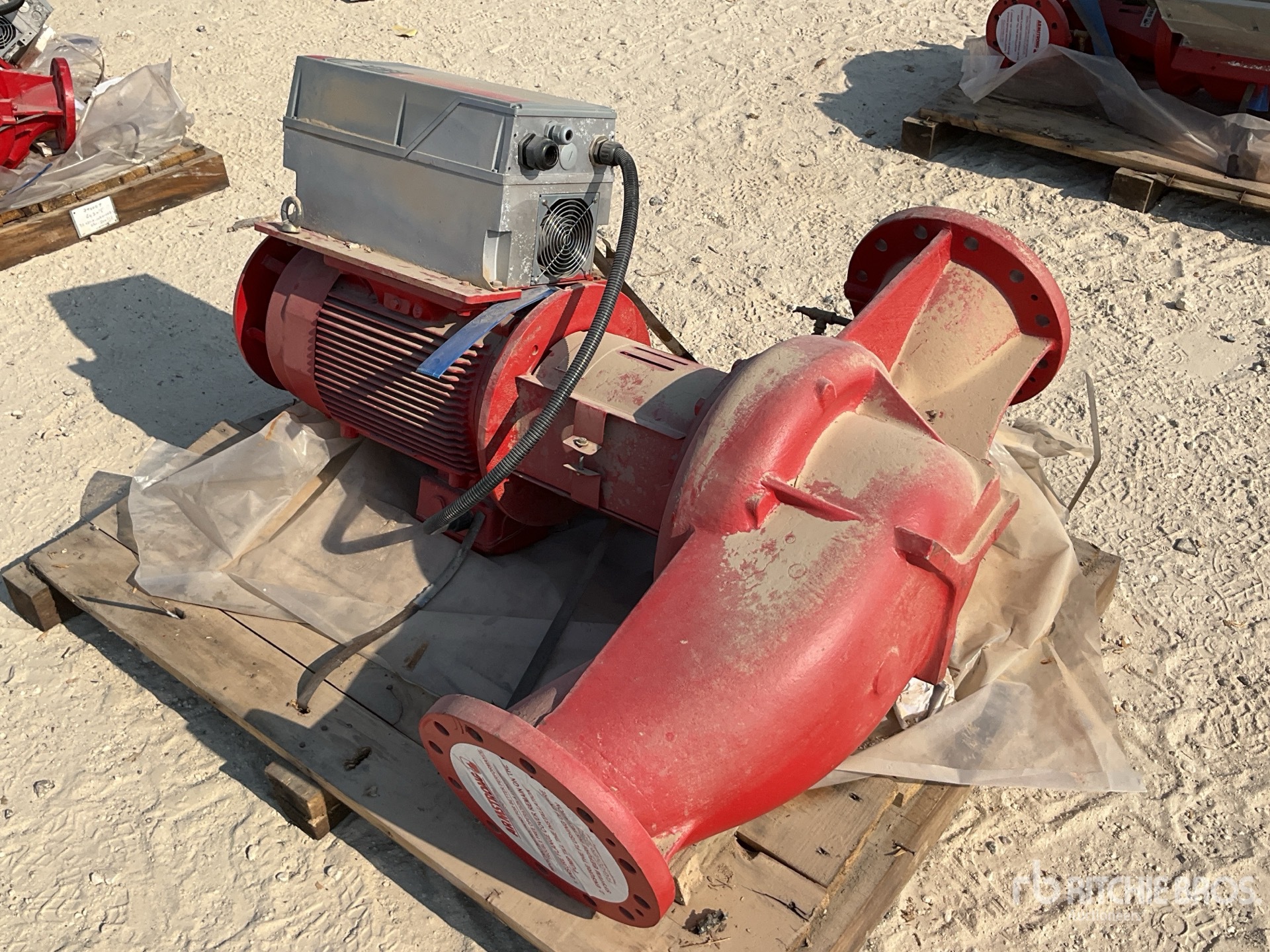 Aspect général with Image, coin arrière droit