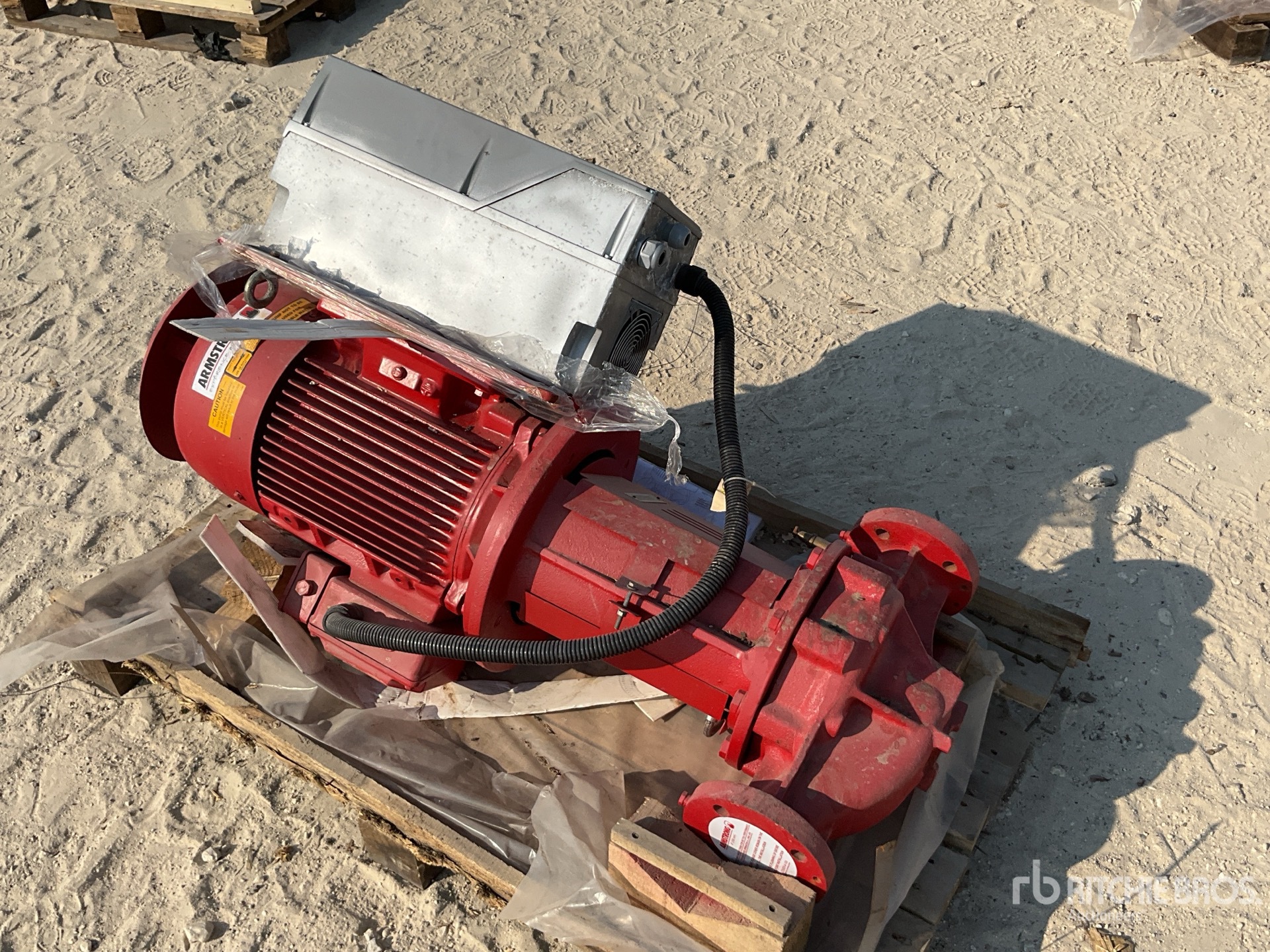 Aspect général with Image, coin arrière droit