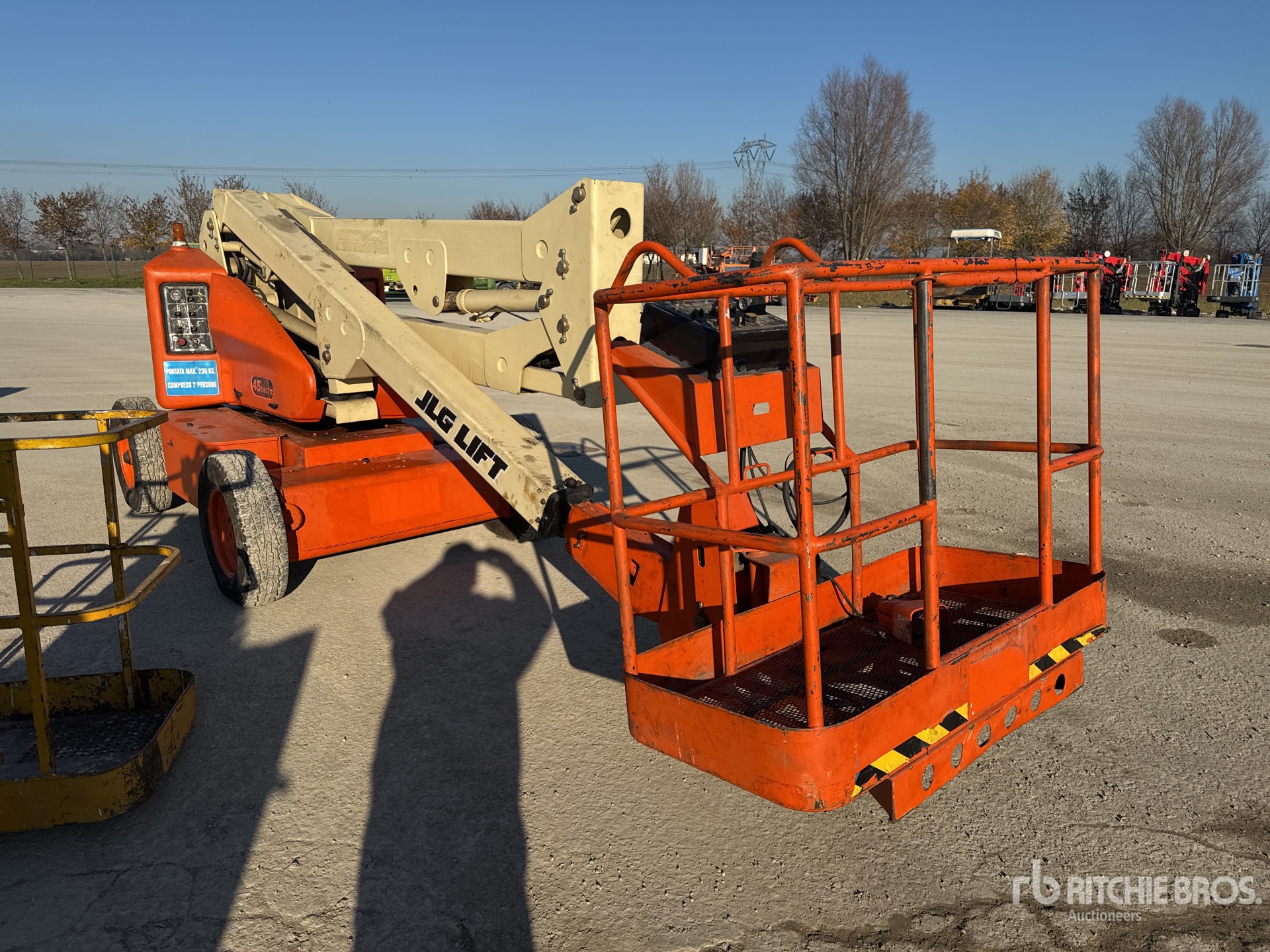 General Appearance with Imagen: esquina delantera derecha