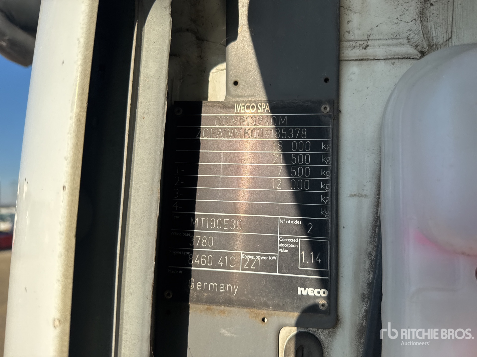 General Appearance with Seriennummer / FIN