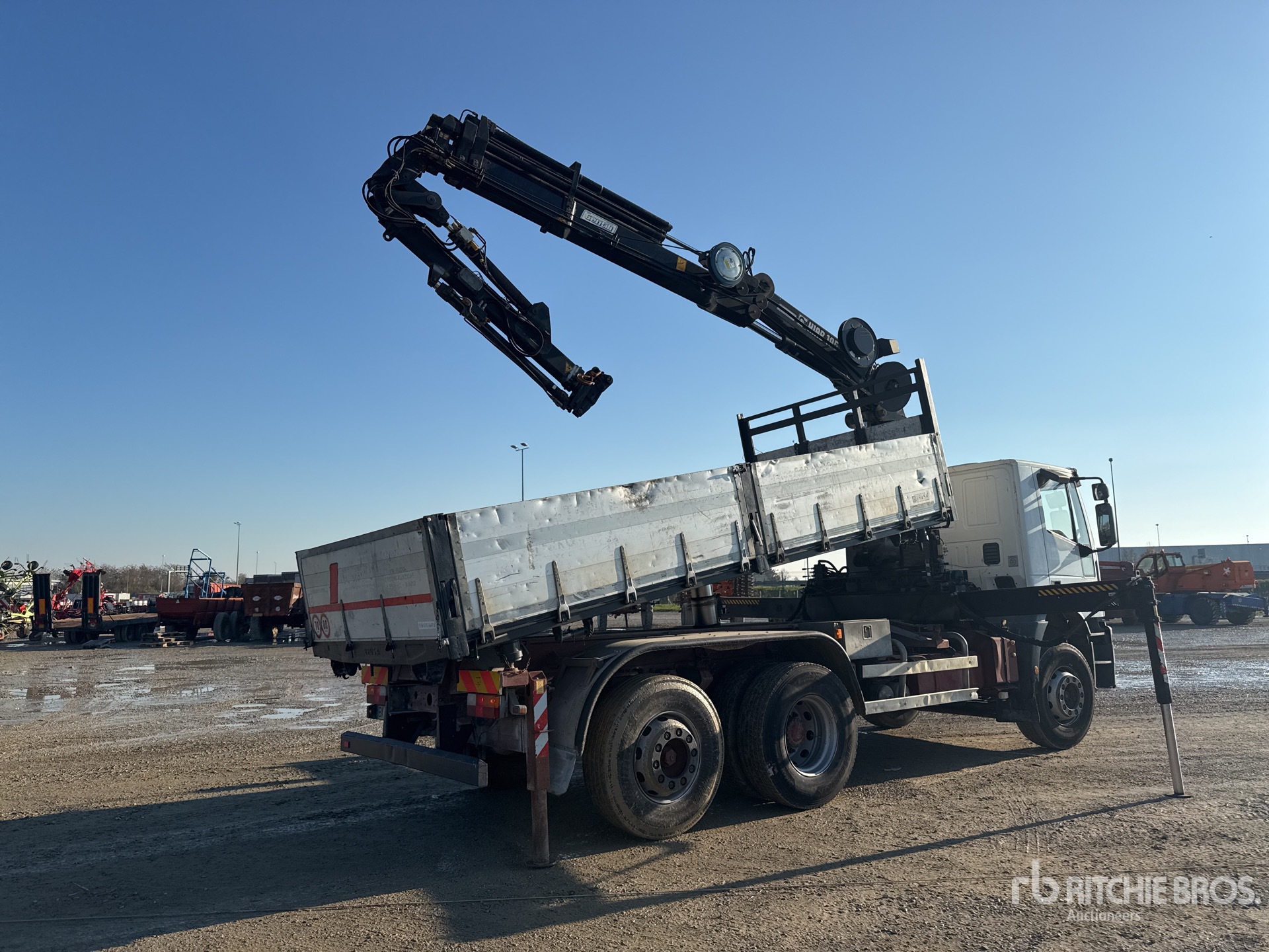 General Appearance with Bild, Ecke hinten rechts